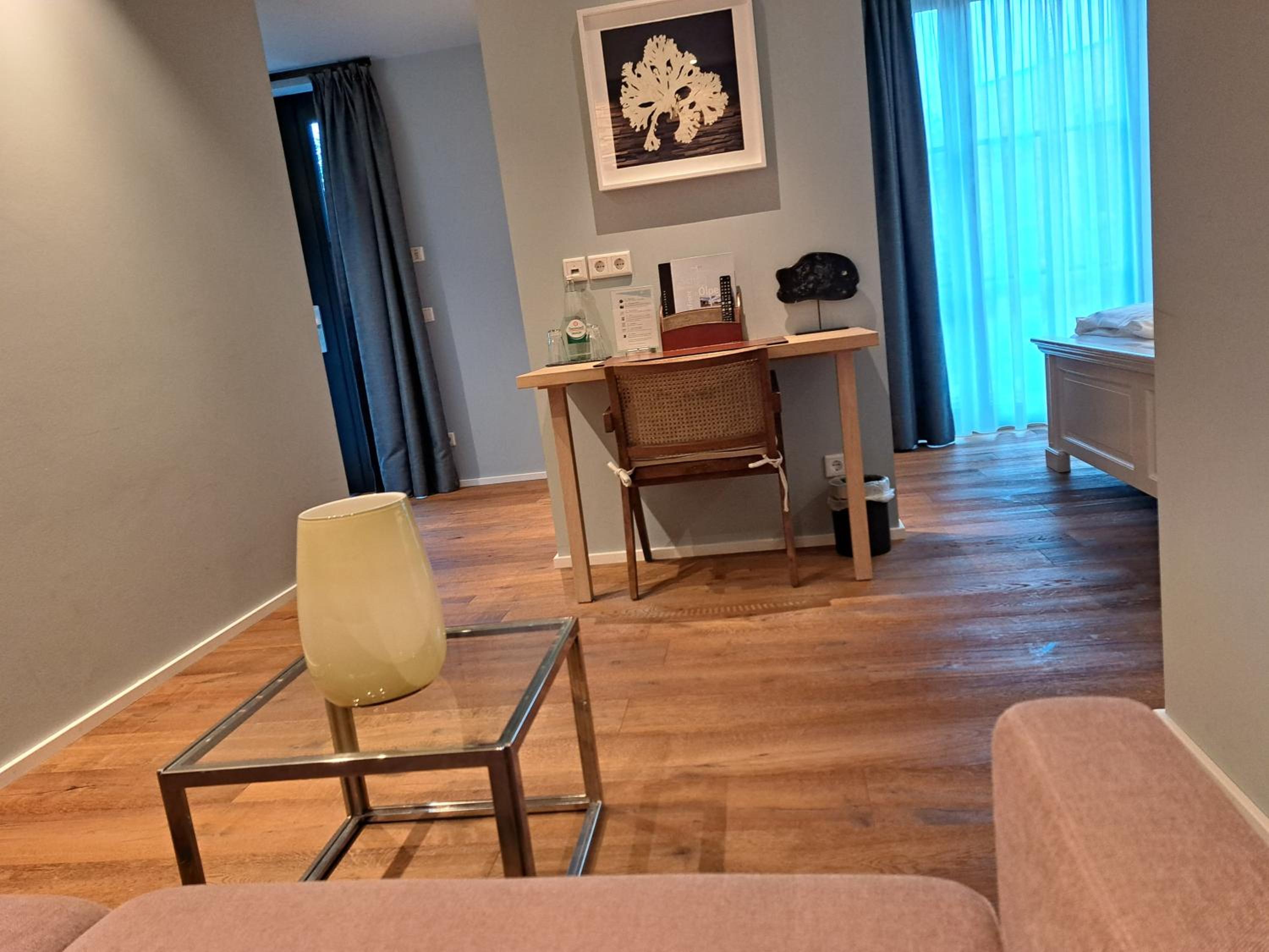 Family Room - Photo 3
