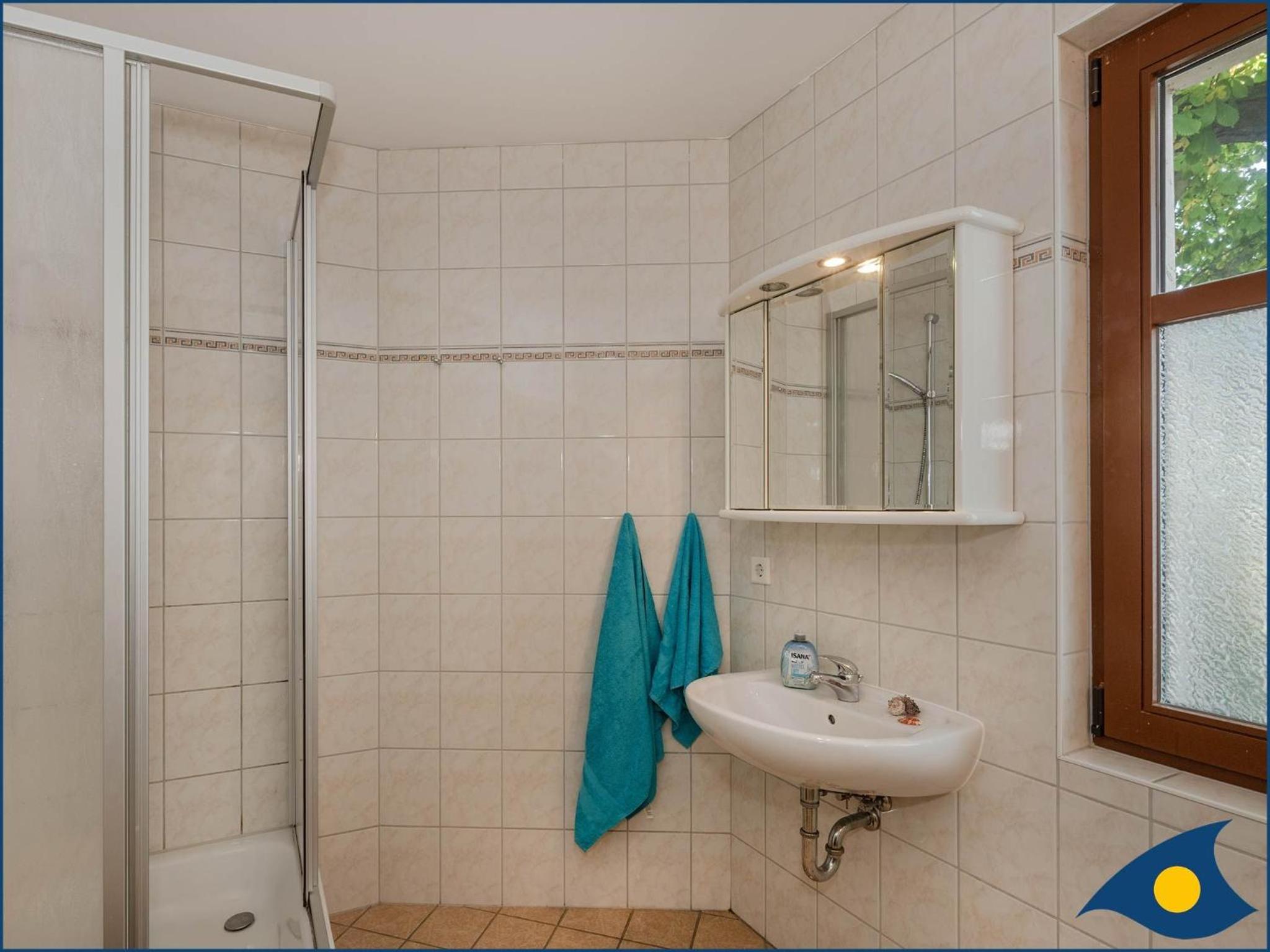 One-Bedroom Apartment with Balcony photo 3
