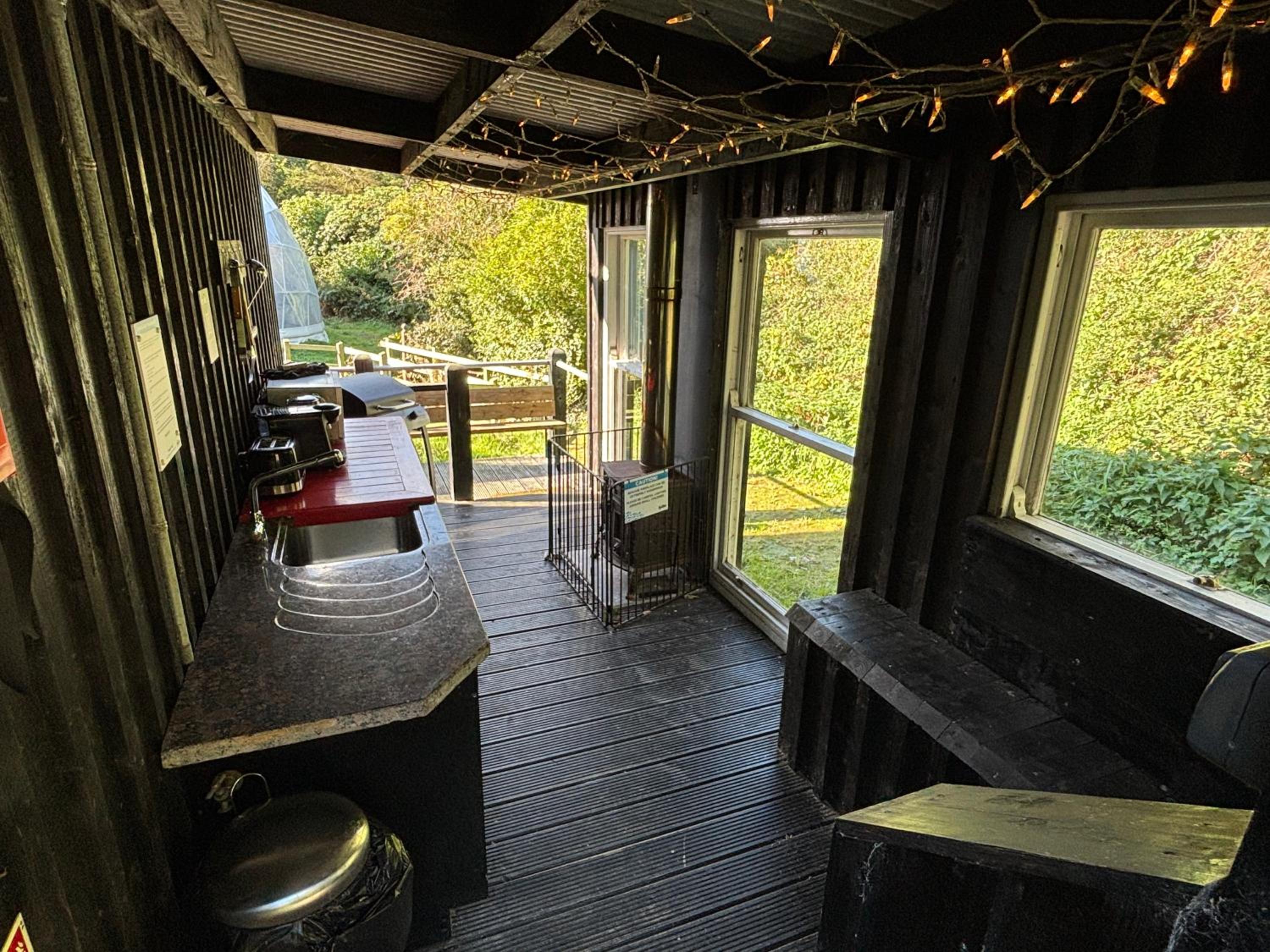 Cottage With Garden View photo 3