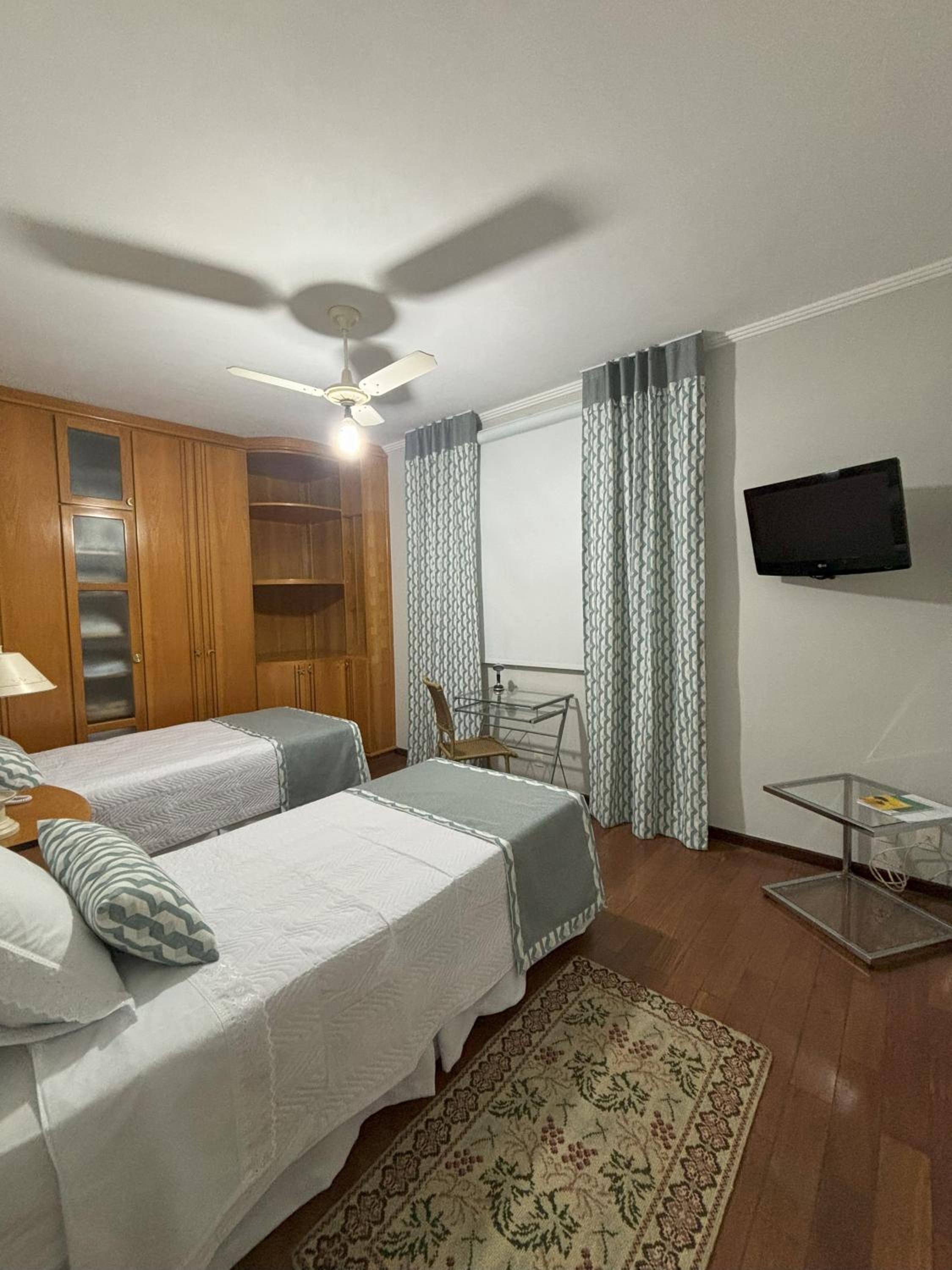 Three-Bedroom Apartment photo 2
