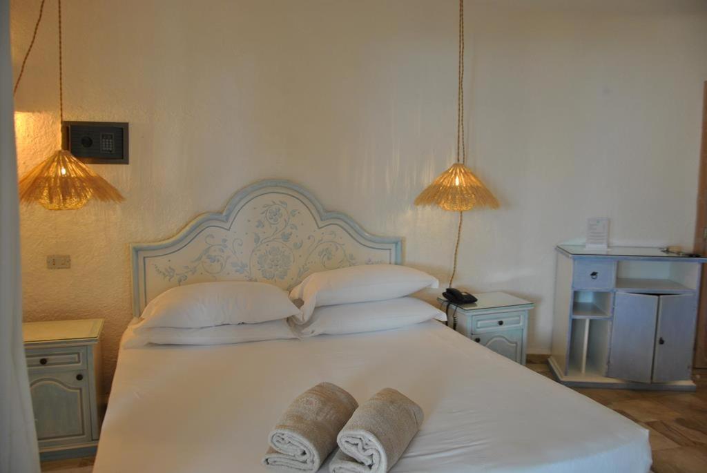 Standard Double or Twin Room - Photo 4