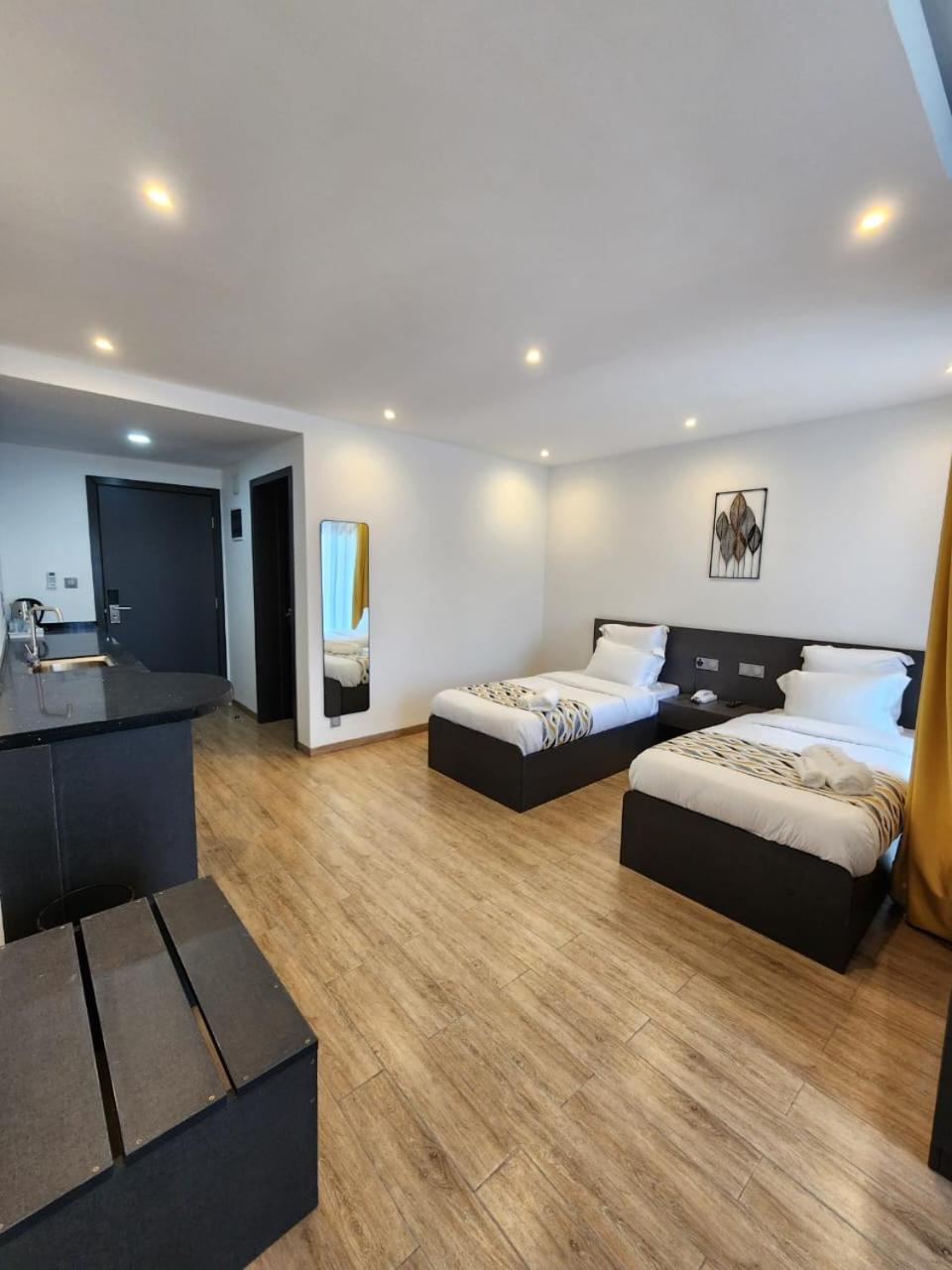 Twin Room with Balcony photo 2