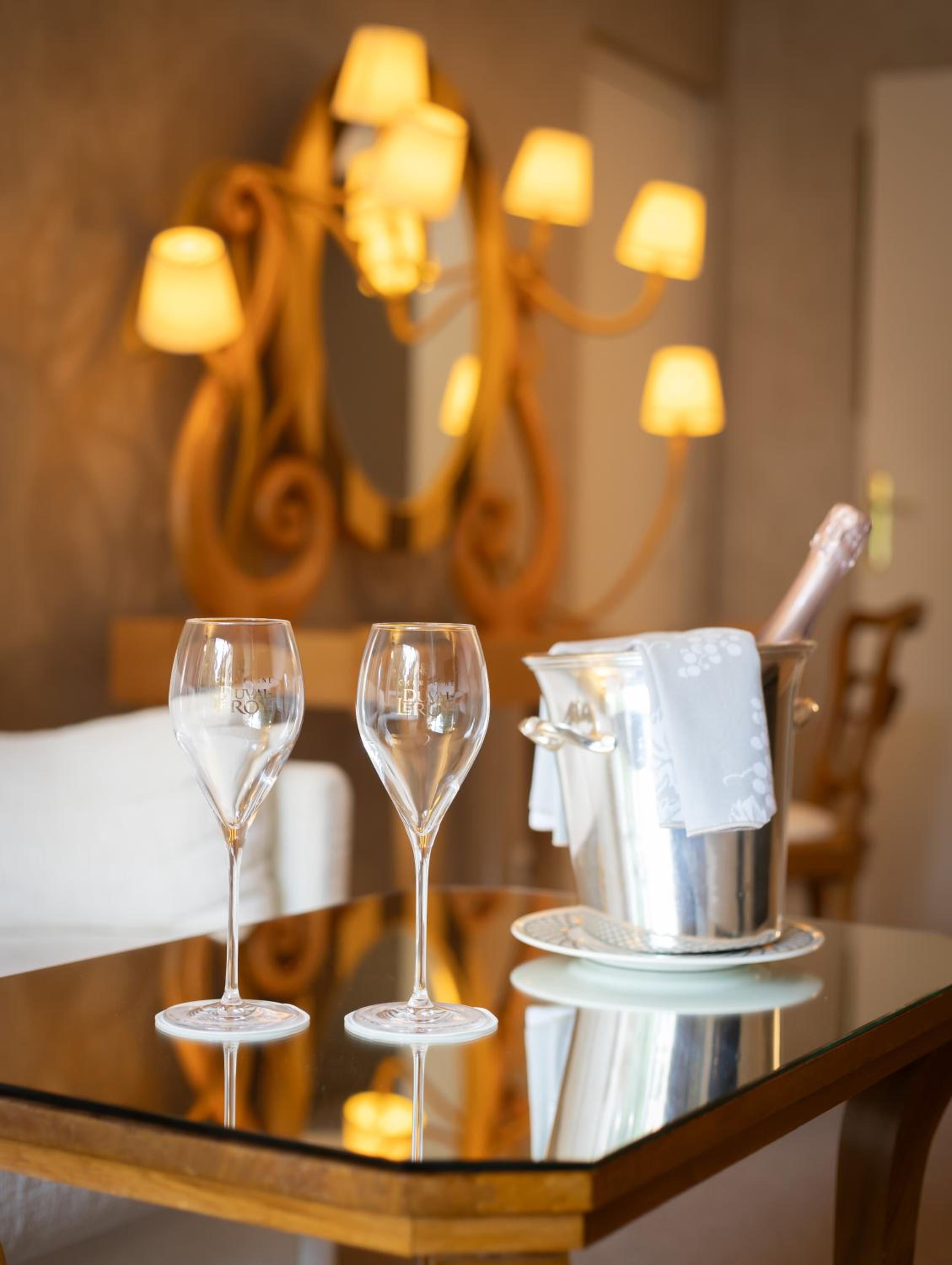 Suite photo
