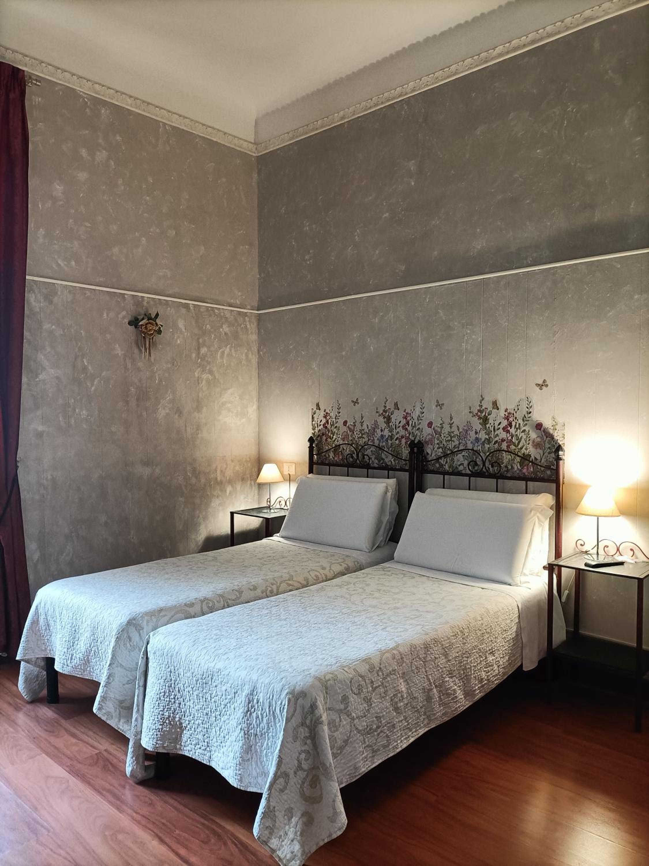 Double Room with Private Bathroom photo 3