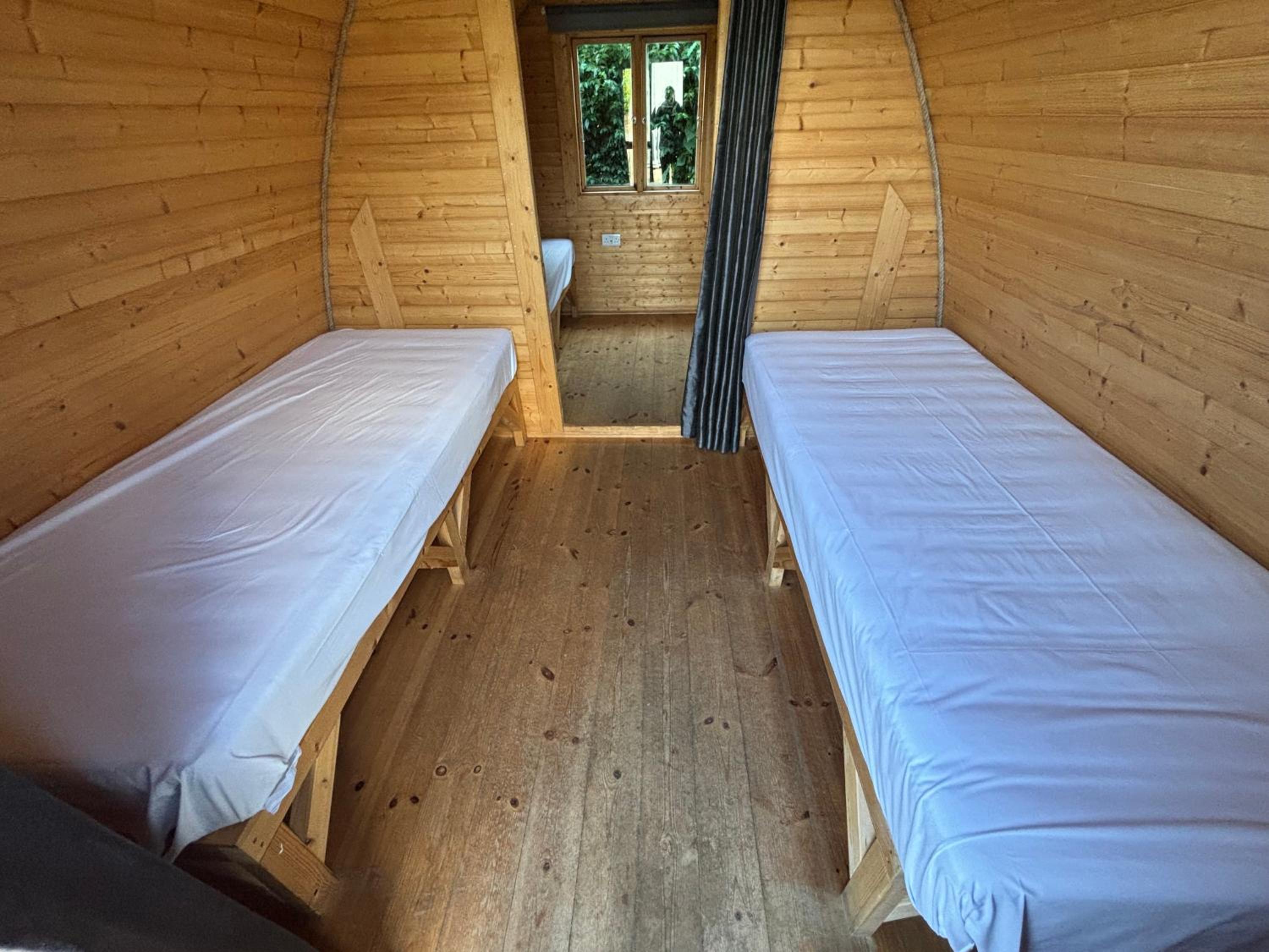 Quadruple Room With Shared Bathroom