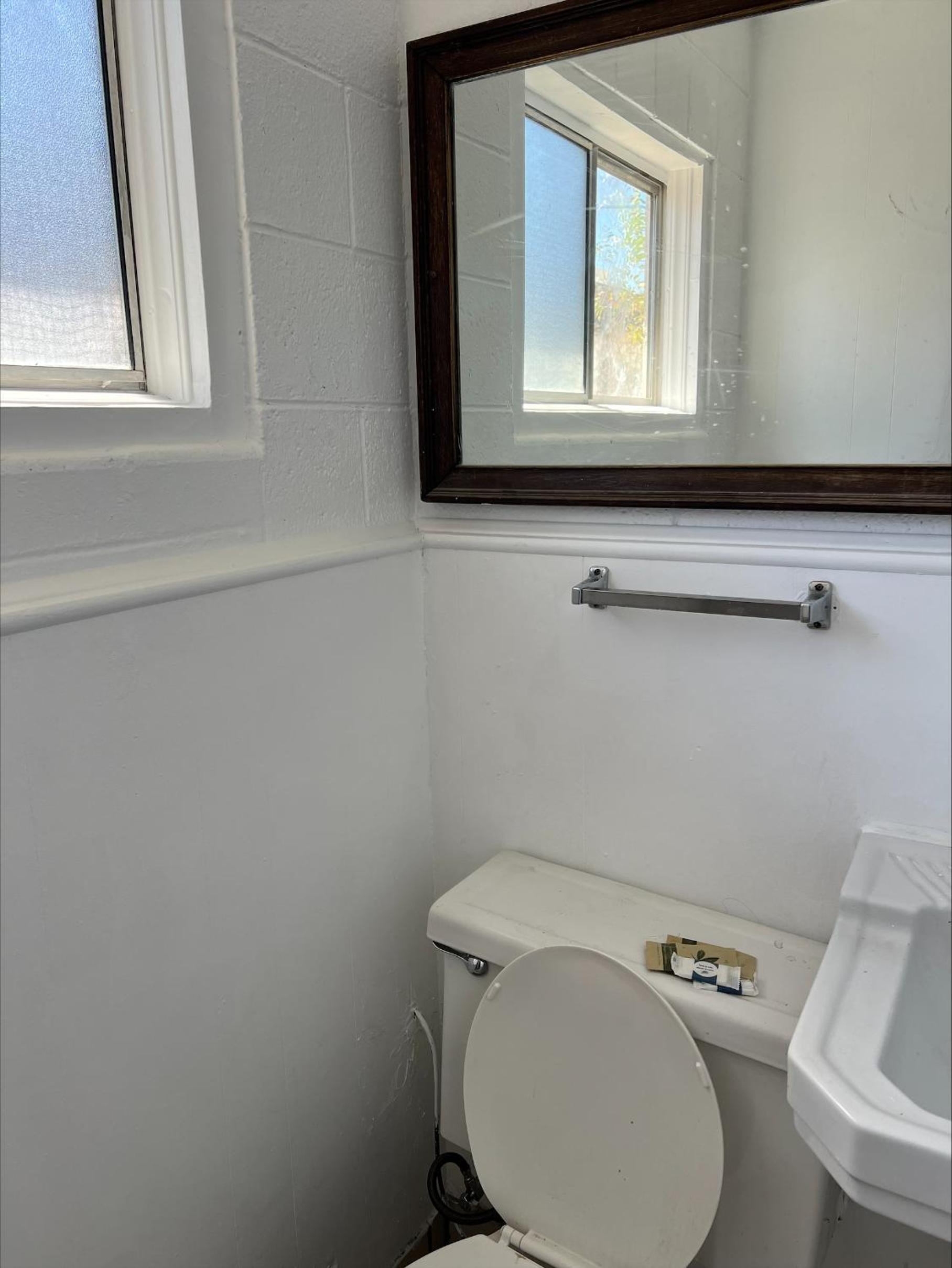 Queen Room - Photo 5