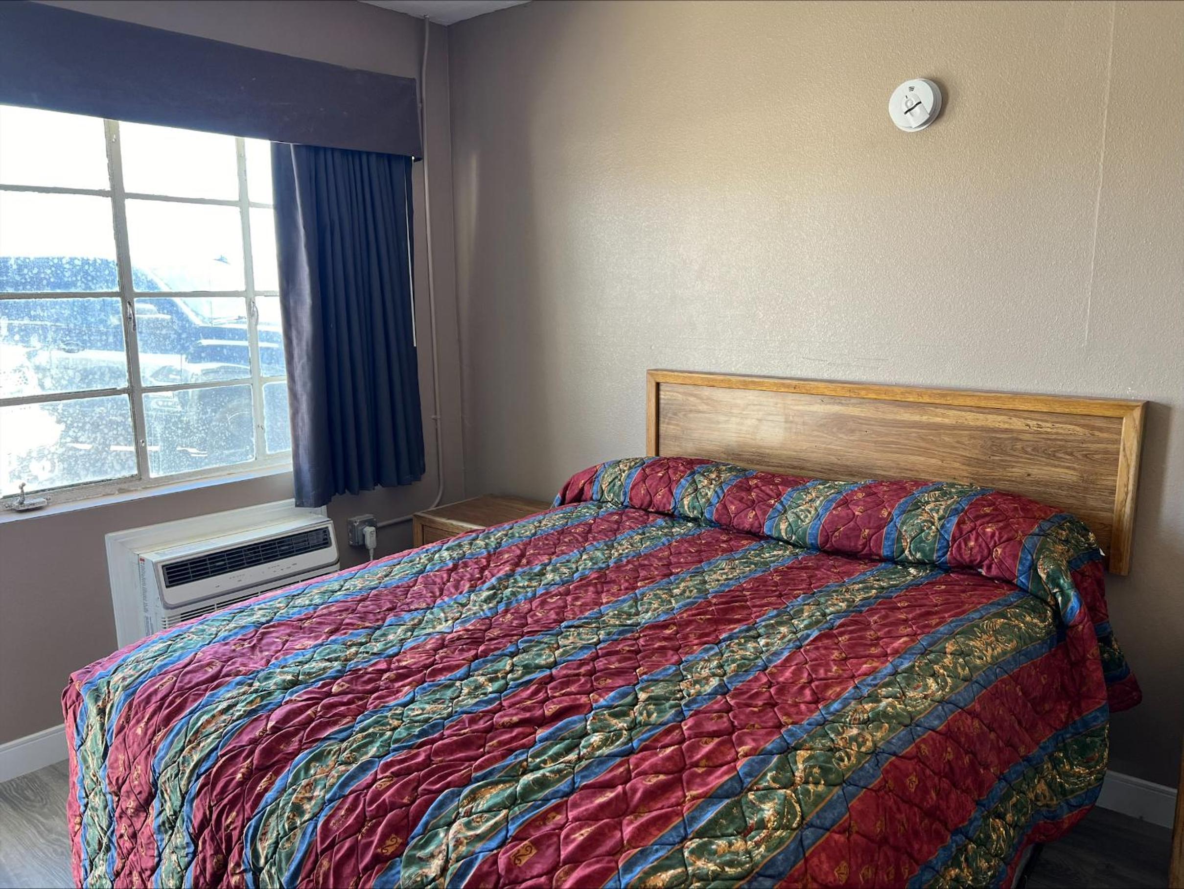 Queen Room - Photo 1