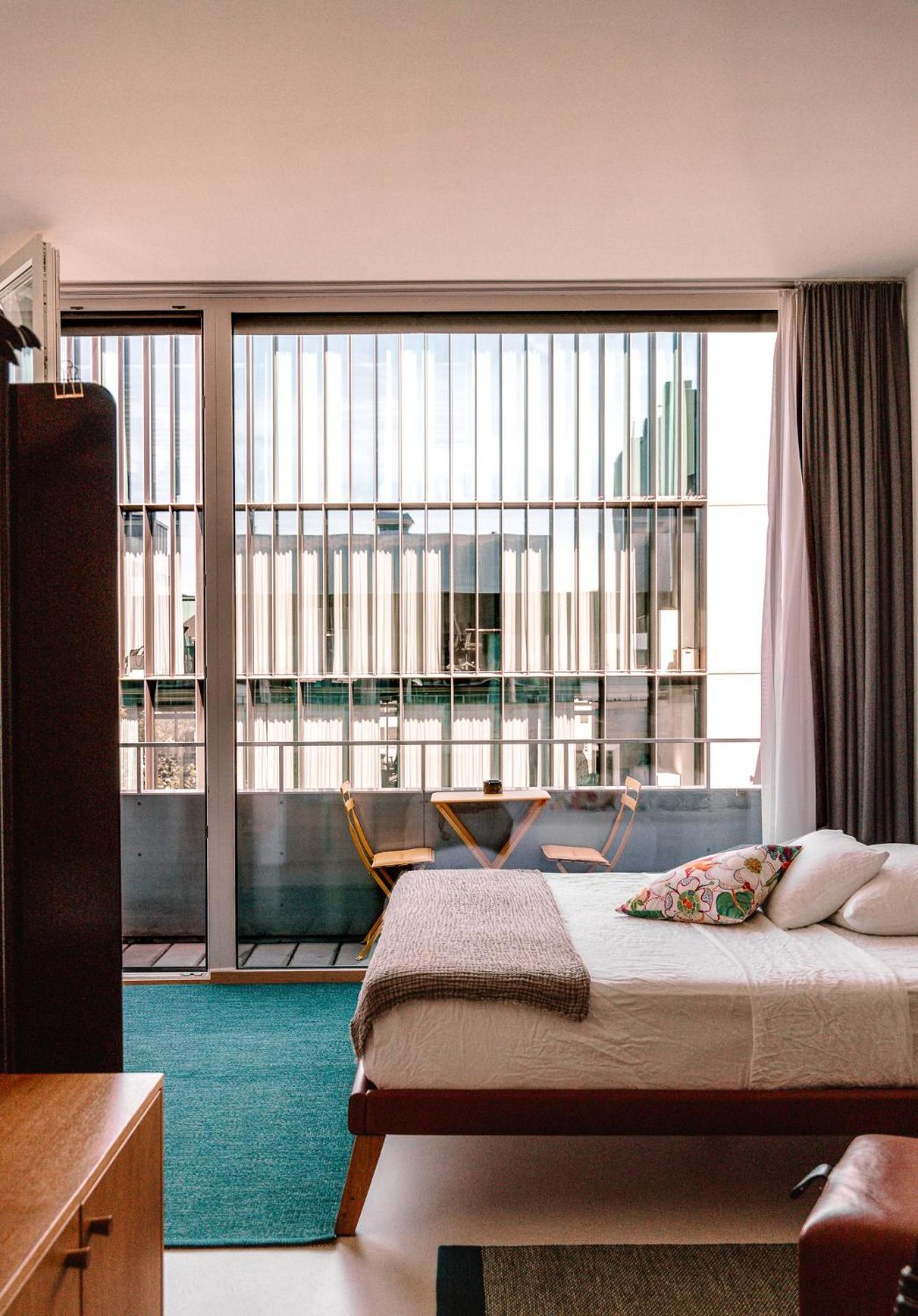 Deluxe Balcony Room 