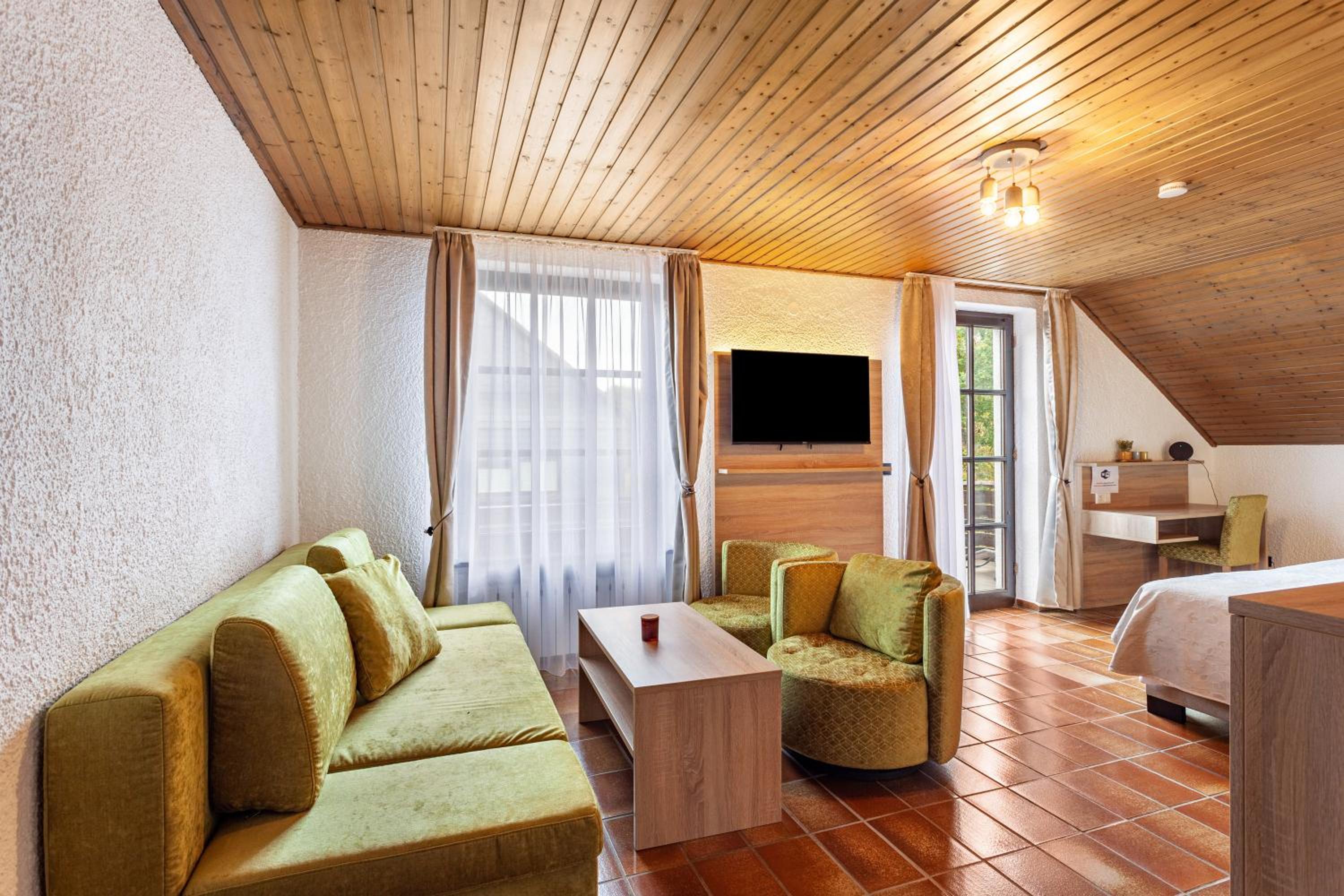 One-Bedroom Apartment with Garden View
