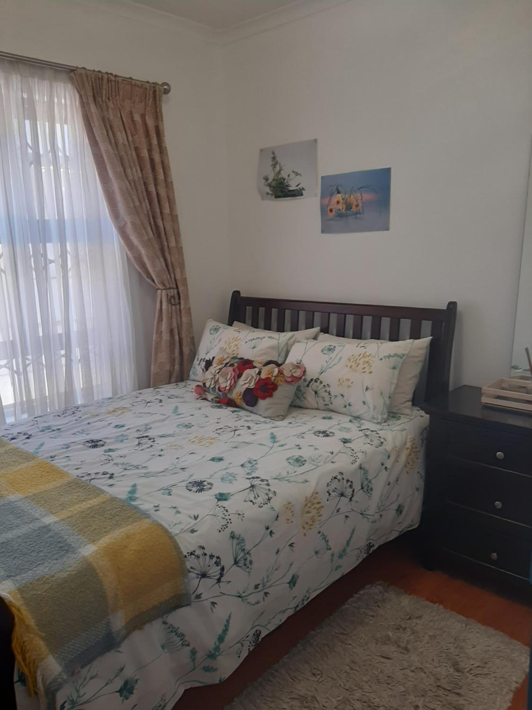 Two-Bedroom House photo 3