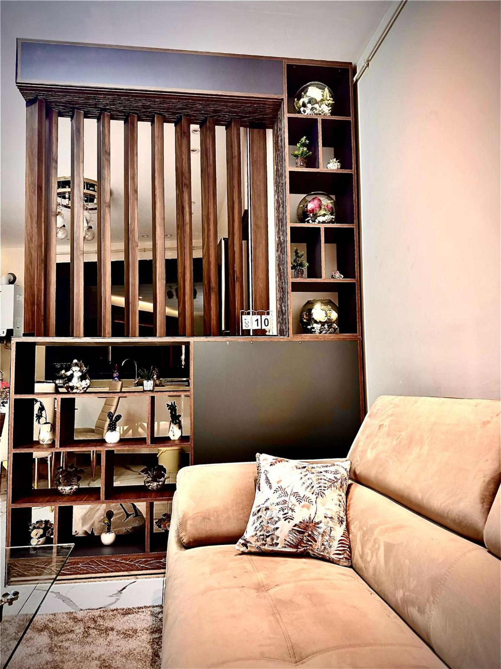 One-Bedroom Apartment photo 2