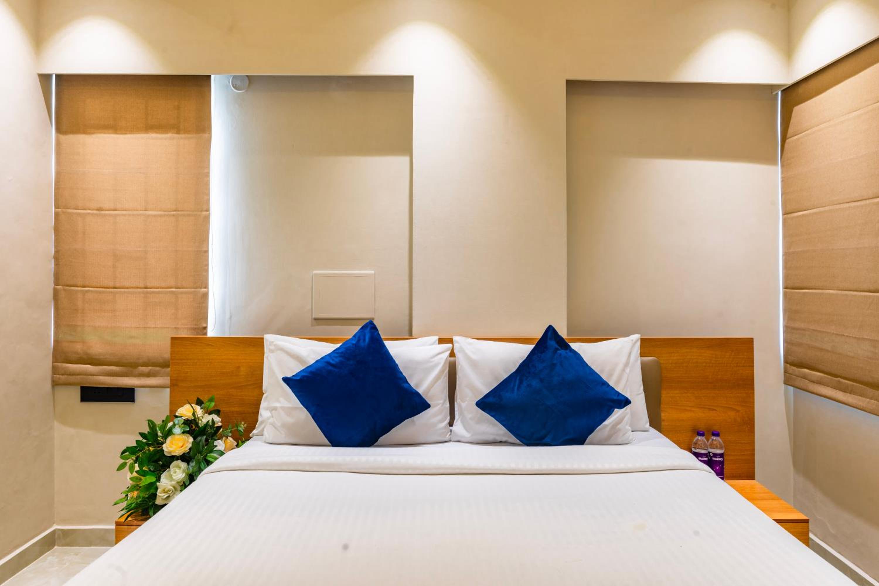 Superior Suite - Photo 10