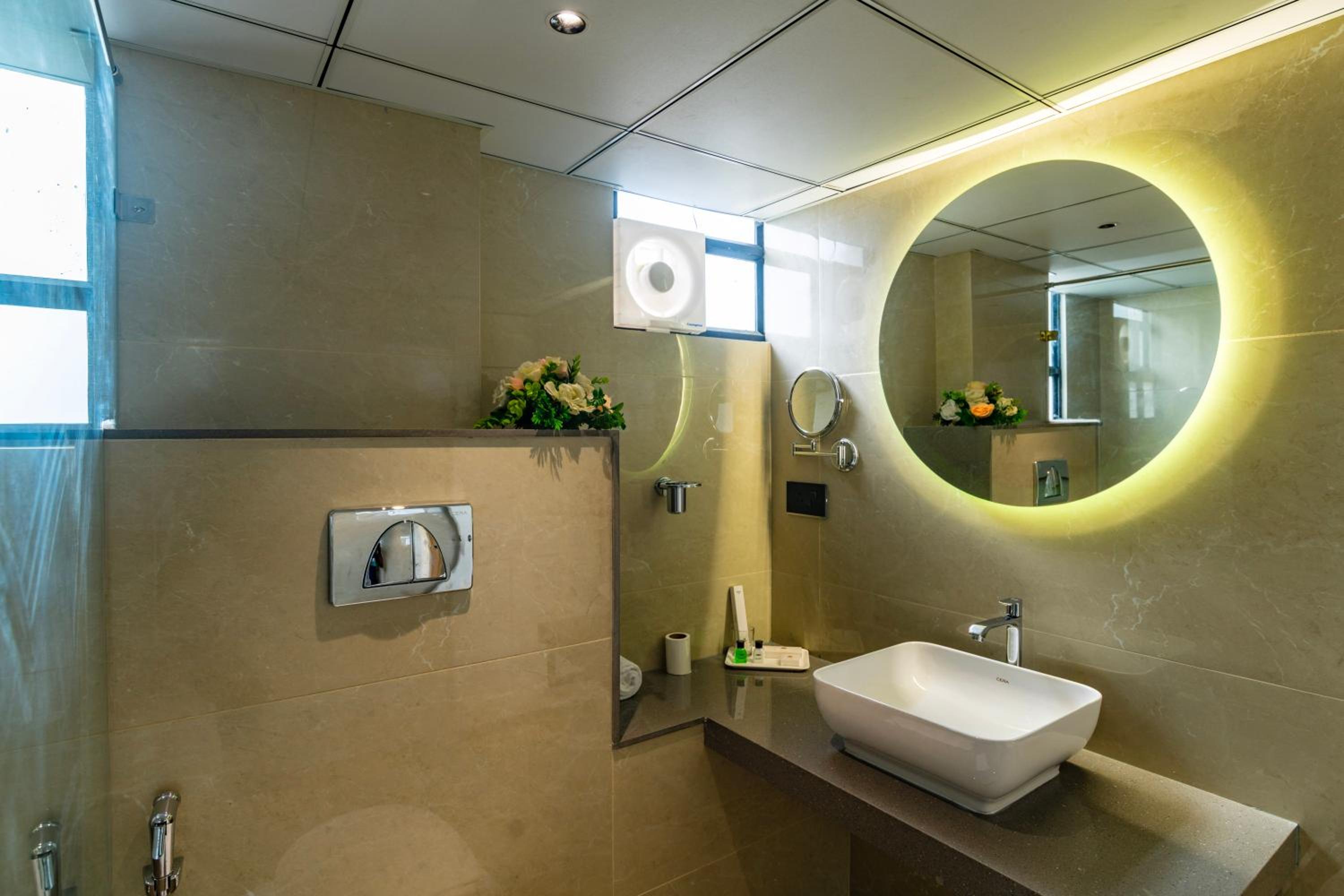 Superior Suite - Photo 3
