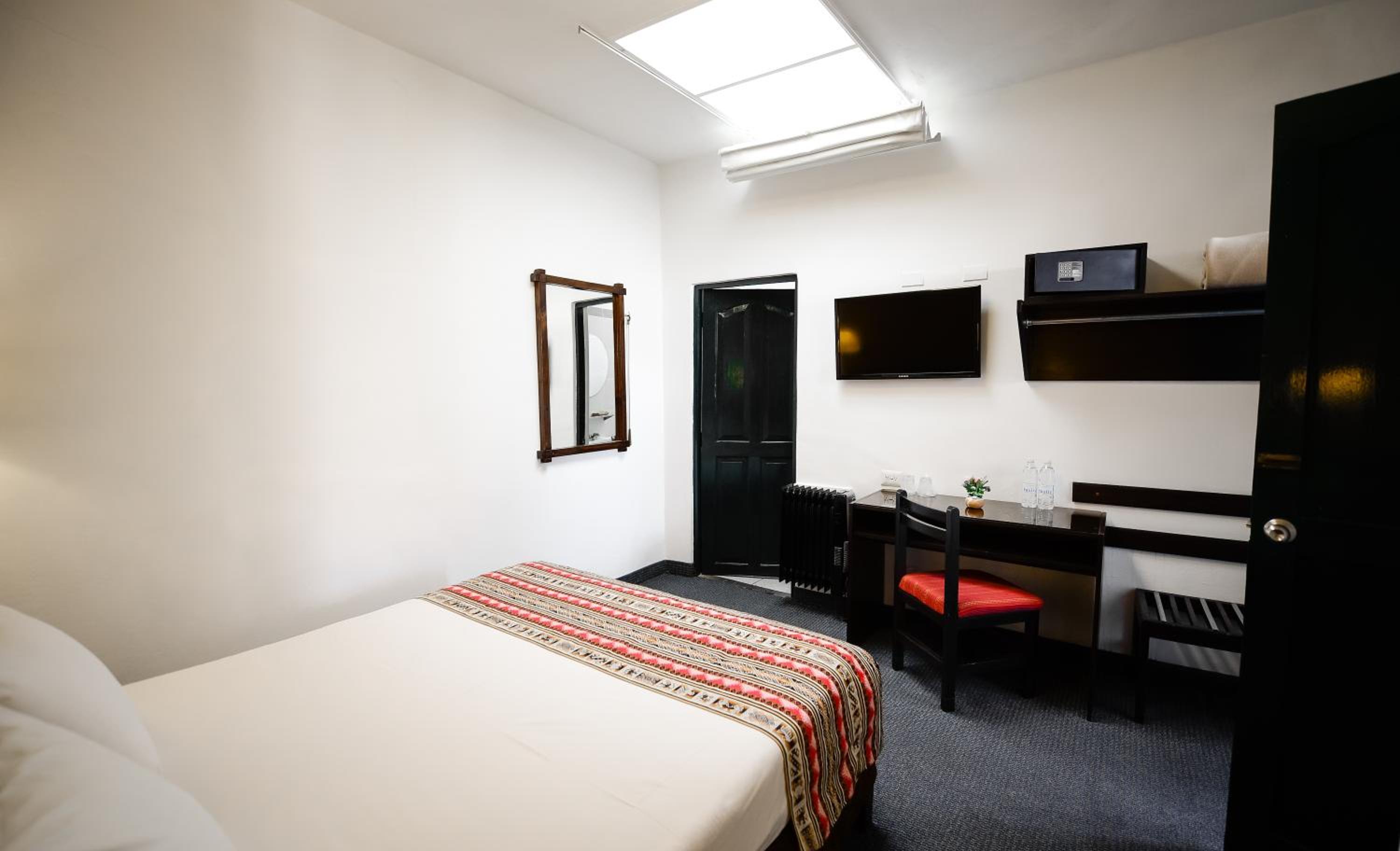 Single Room photo 3