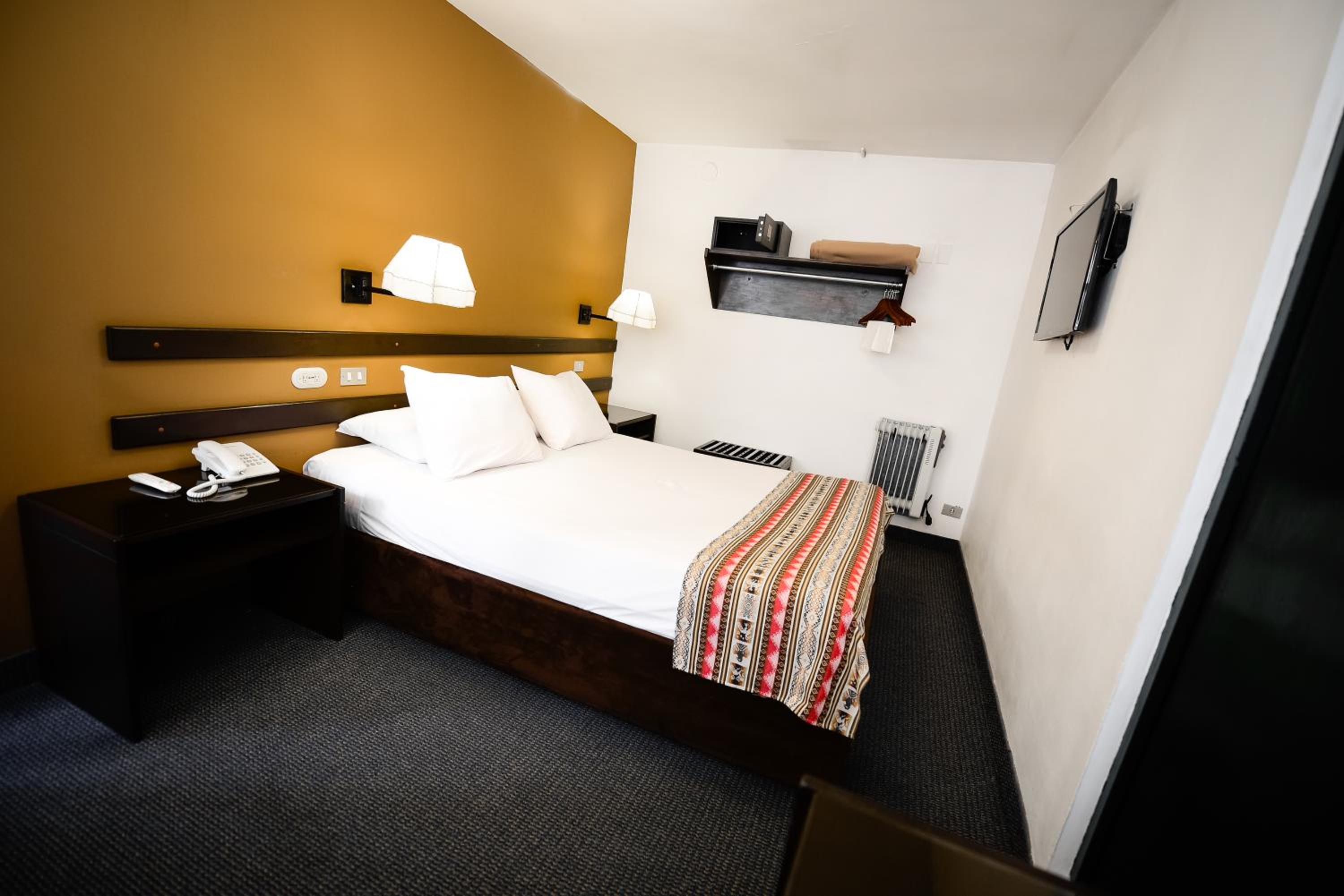 Single Room photo 2