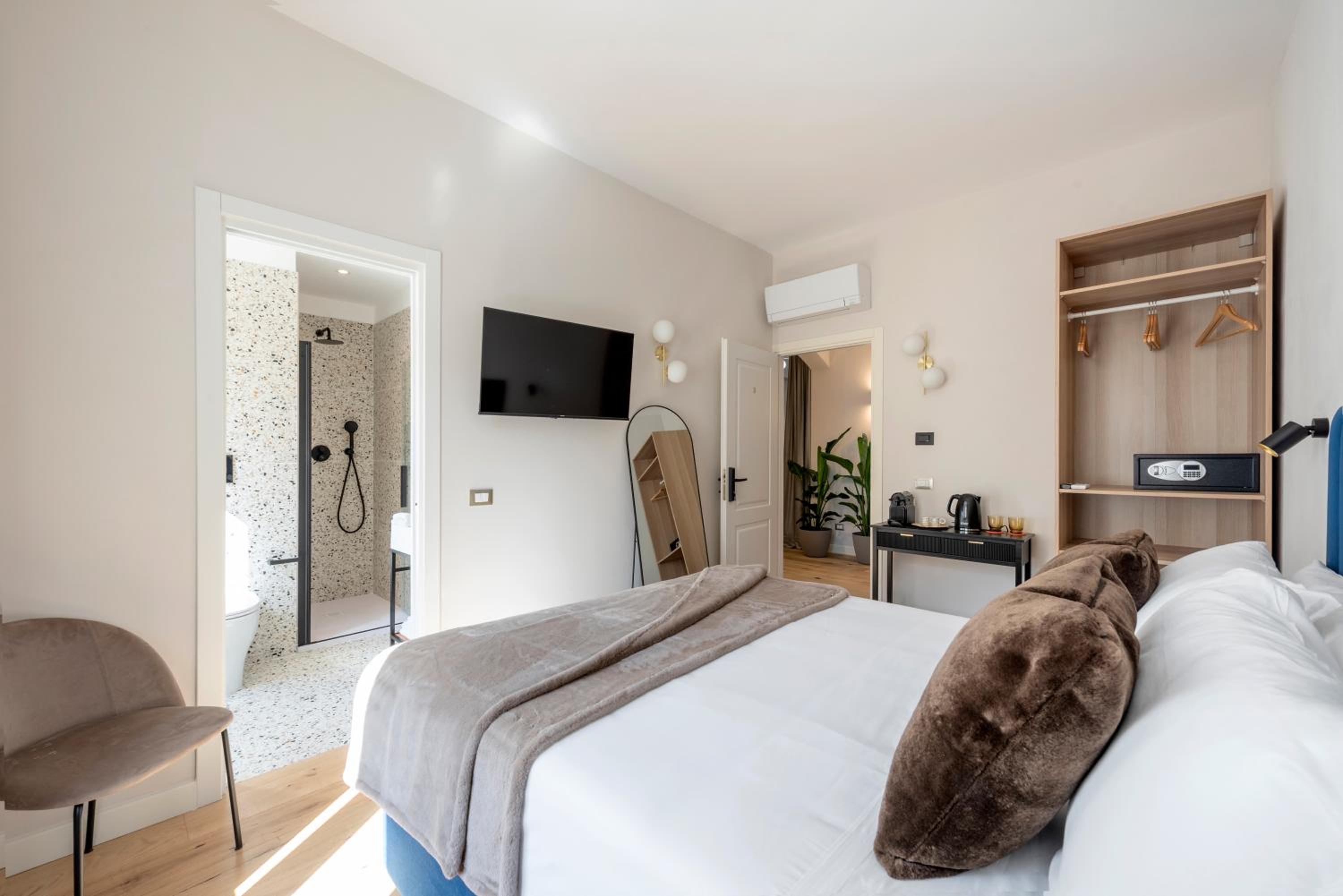 Superior Double Room photo 1