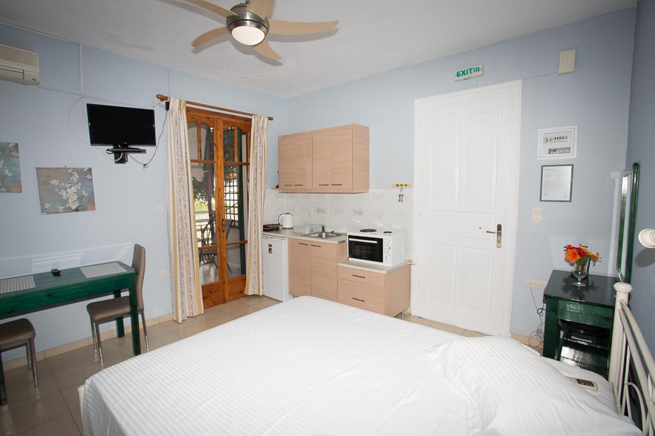 Studio With Balcony (2 Adults)