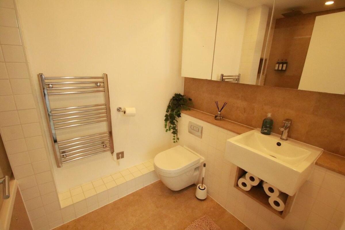 Standard Double Room with Shared Bathroom photo 2