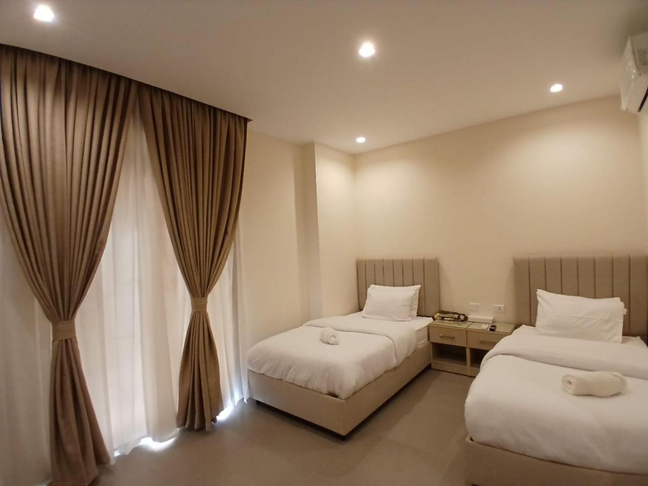 Double Room - Photo 4