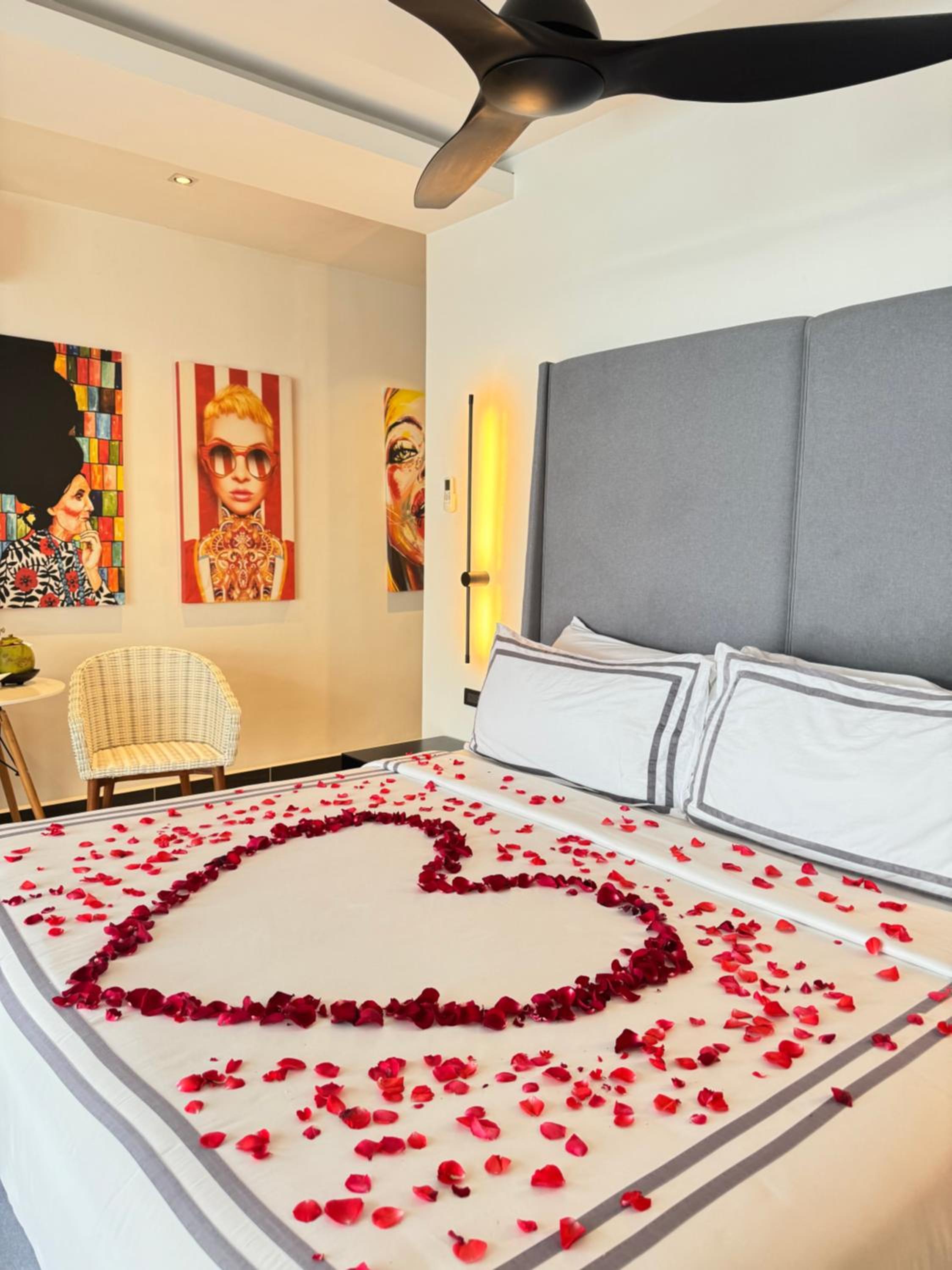 King Suite with Private Pool - Photo 7