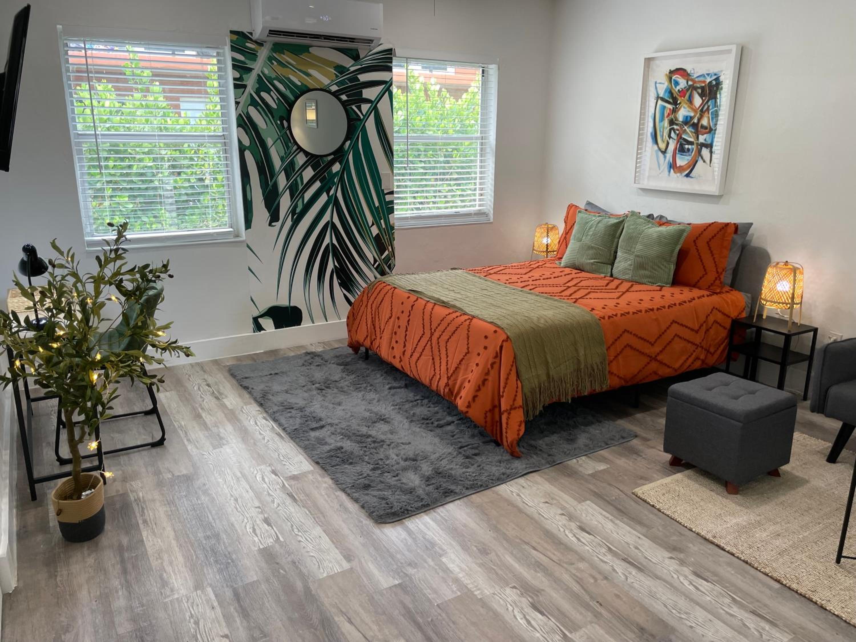 One-Bedroom Apartment photo 3