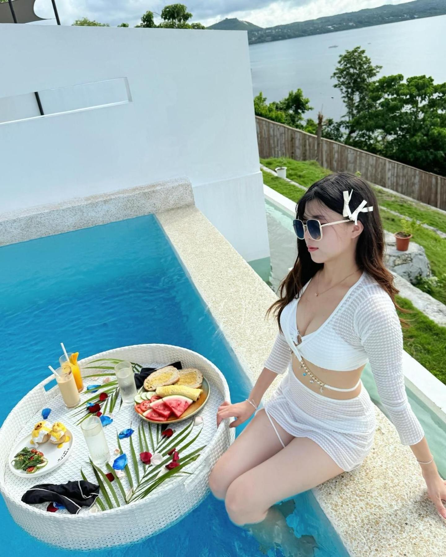 King Suite with Private Pool - Photo 6