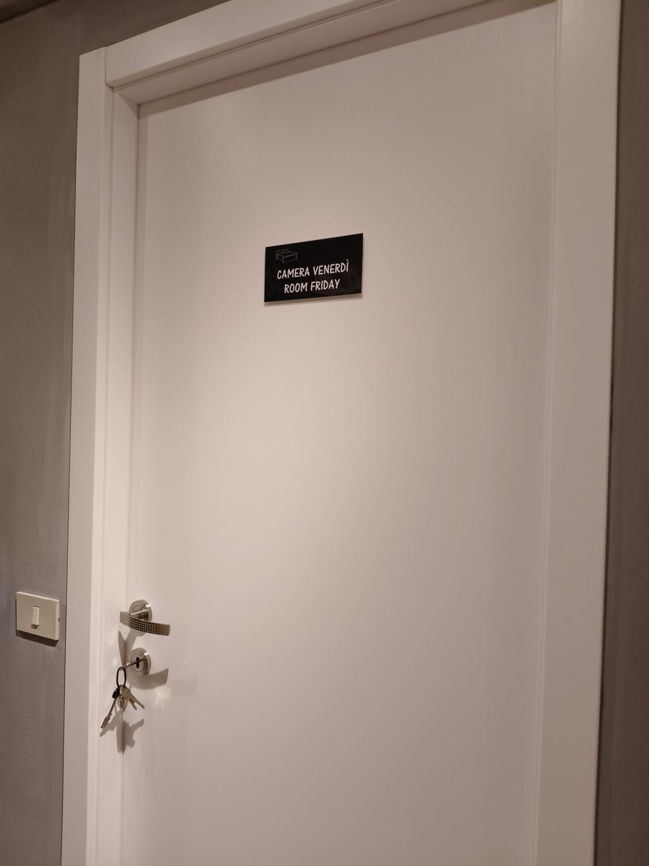 Standard Double Room with Shared Bathroom
