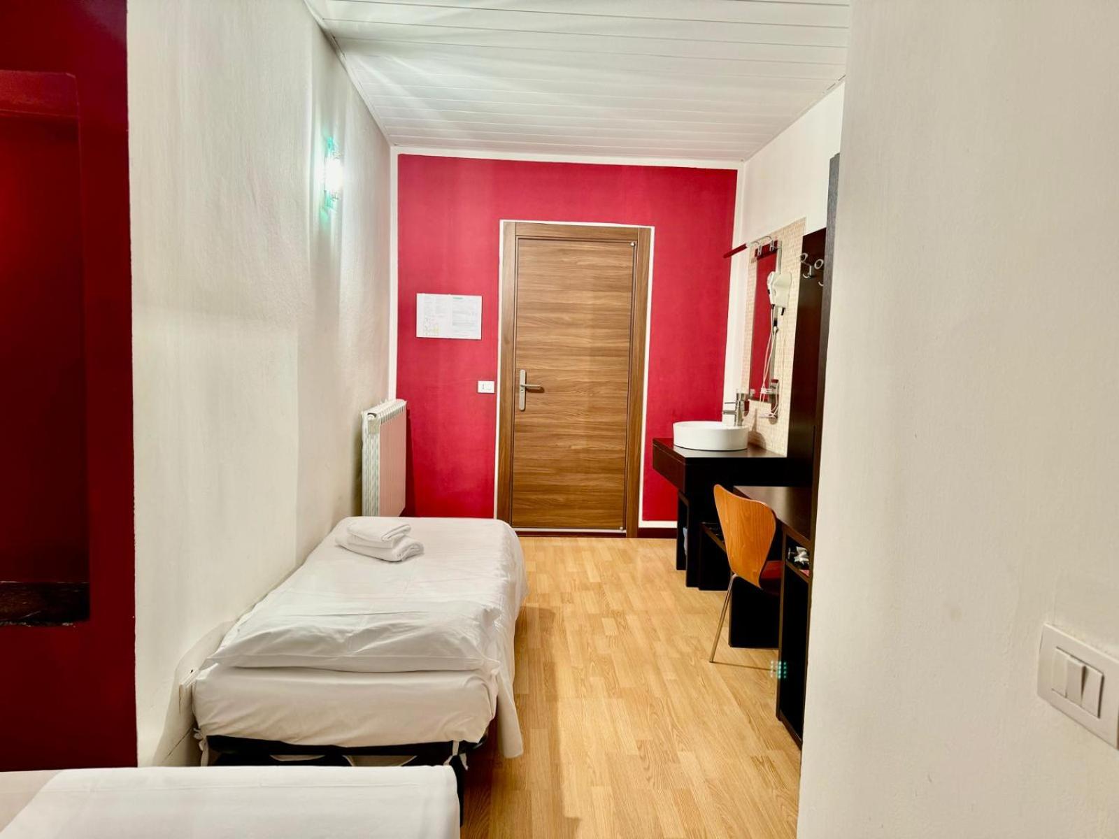 Triple Room photo 2