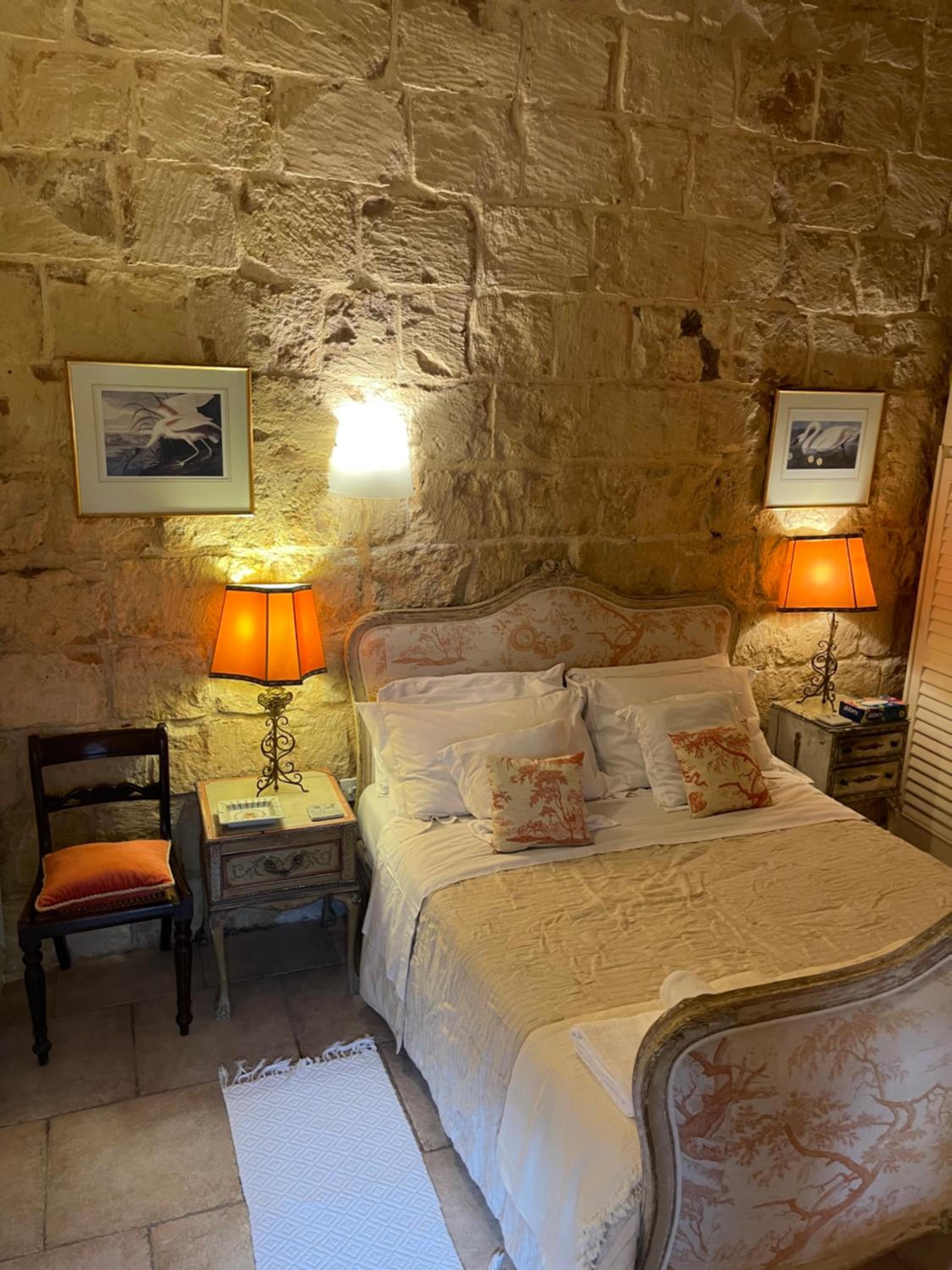 Double Room With Shared Bathroom