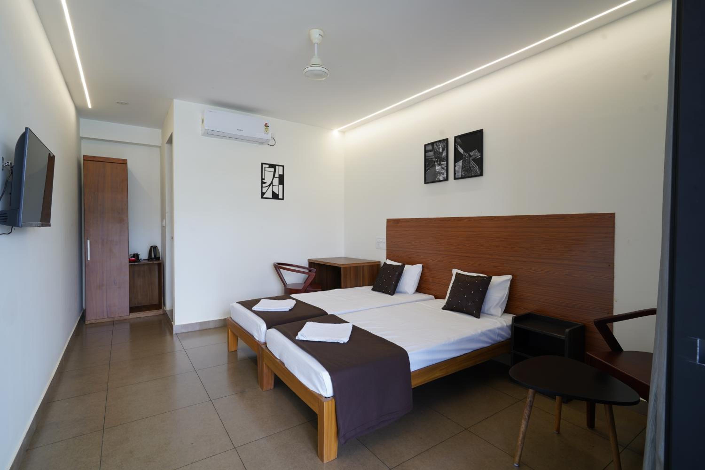 Double Room with Lake View