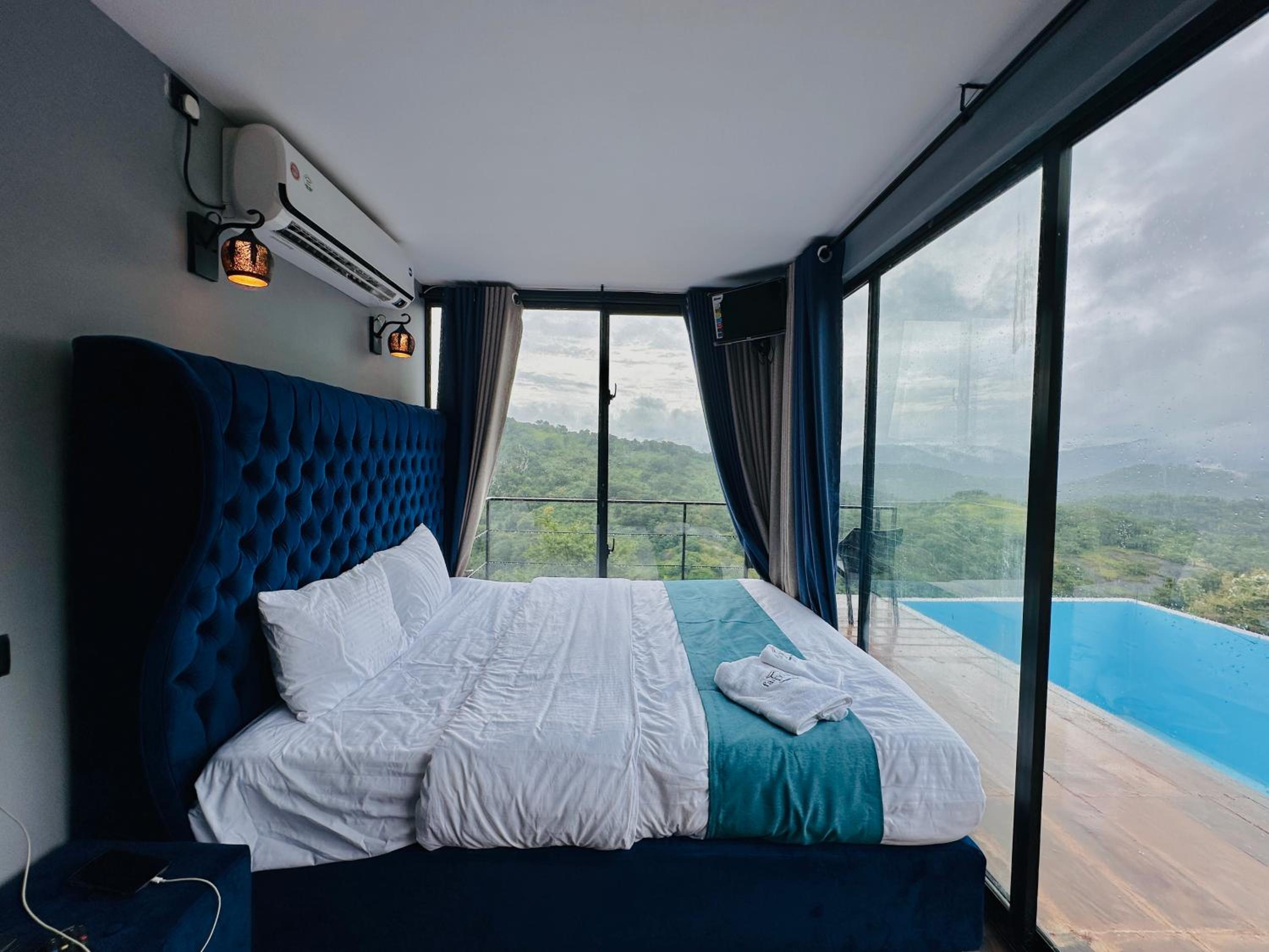 Double Room With Mountain View