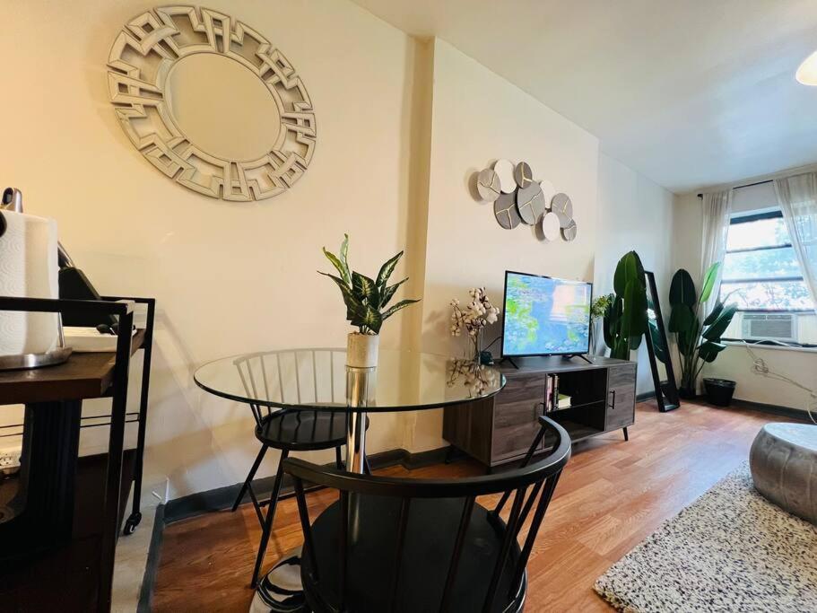 Superior One-Bedroom Apartment photo 2