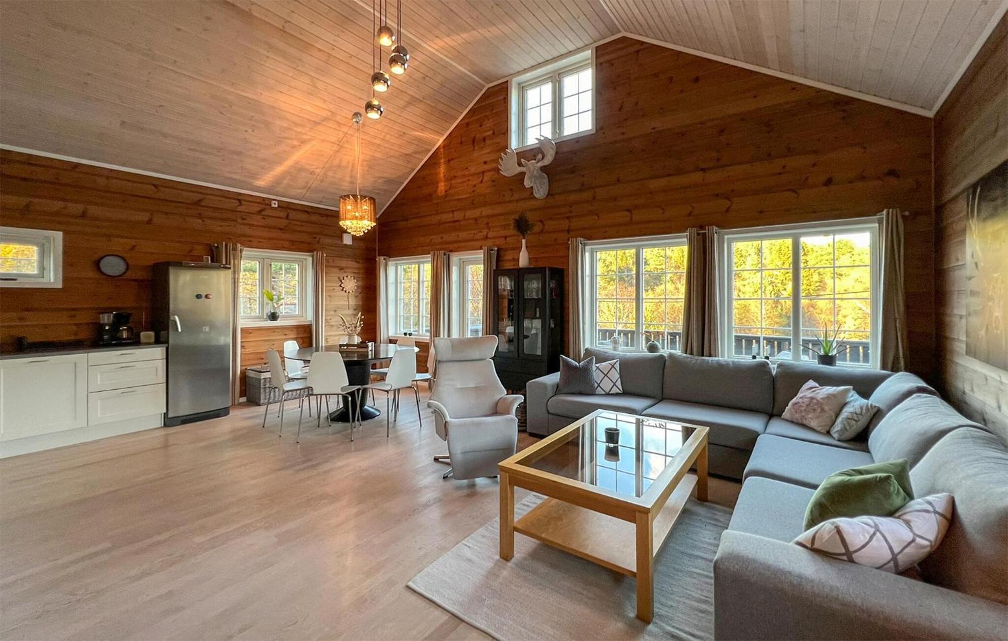 Five-Bedroom Holiday Home