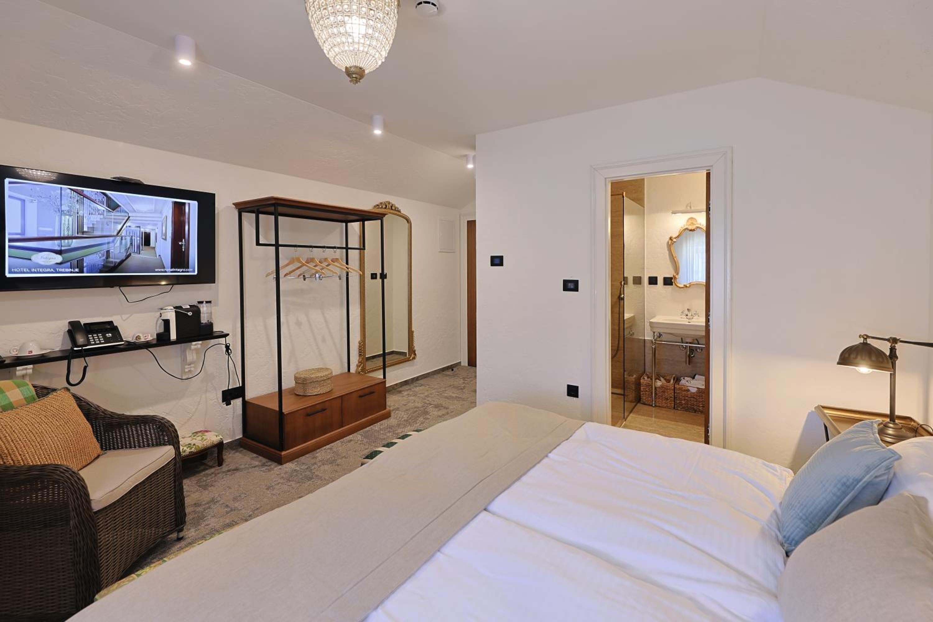 Double or Twin Room with Garden View - Annex - Photo 73