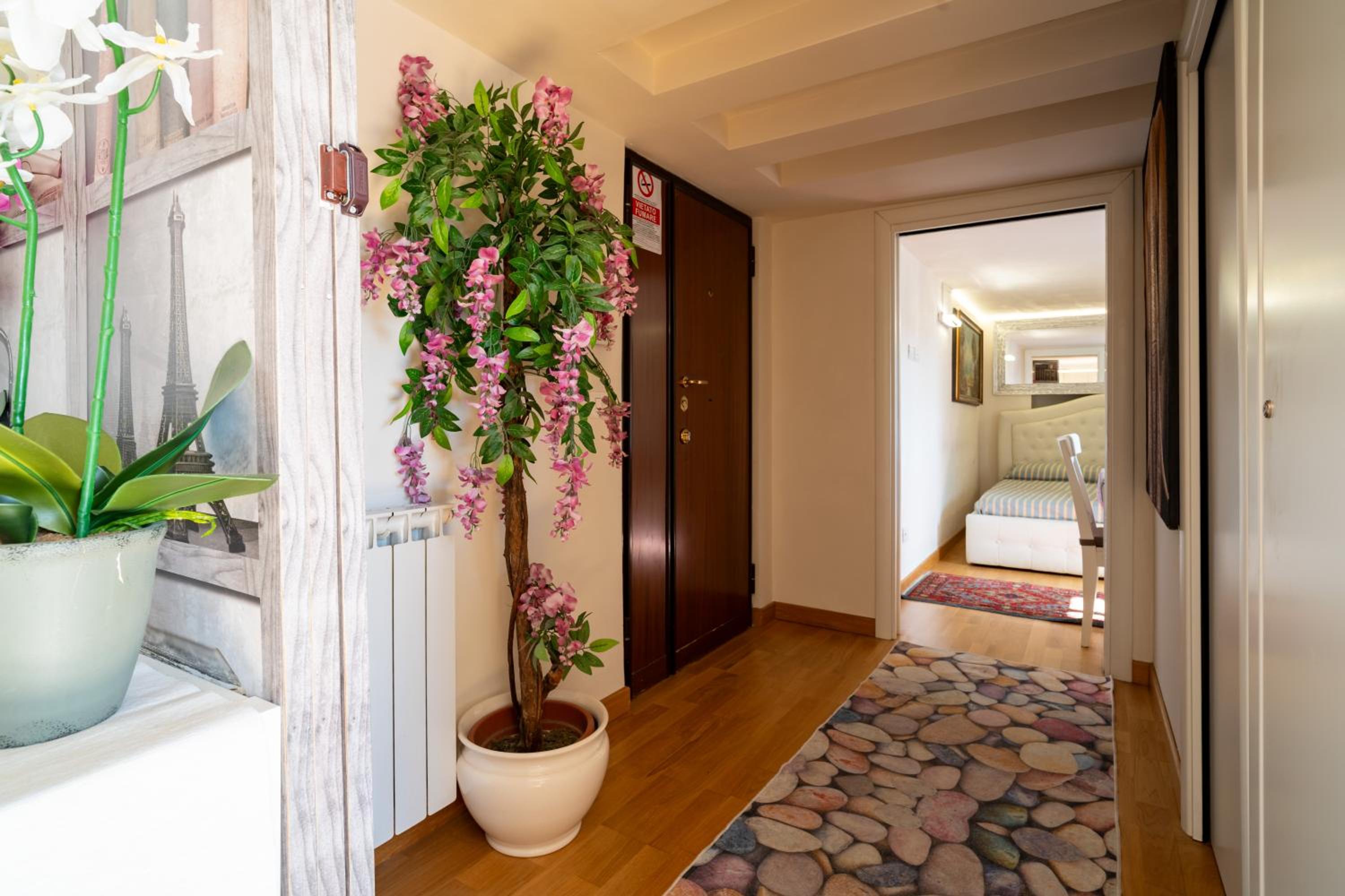Deluxe One-Bedroom Apartment with City View