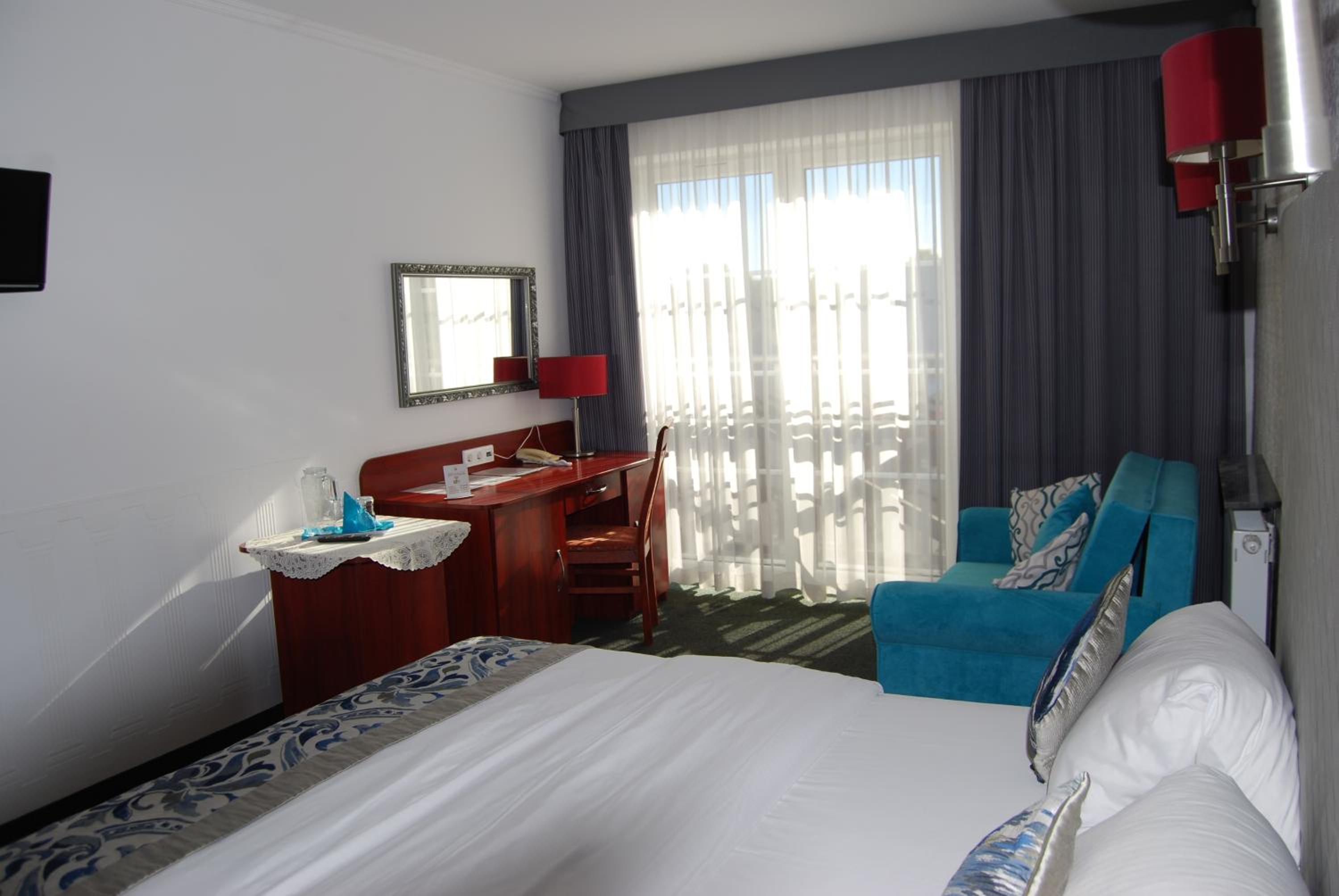 Double Room - Photo 16