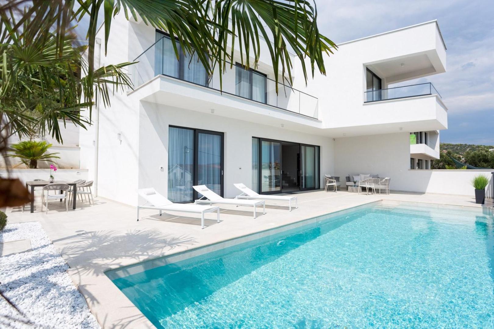 Villa with Private Pool photo 2