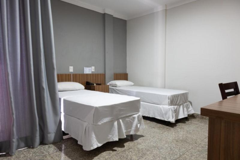 Standard Twin Room - Photo 6