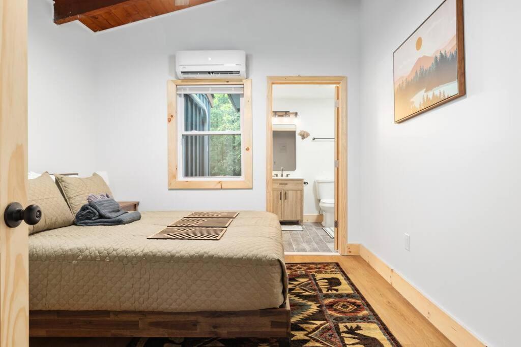 Three-Bedroom House photo 1