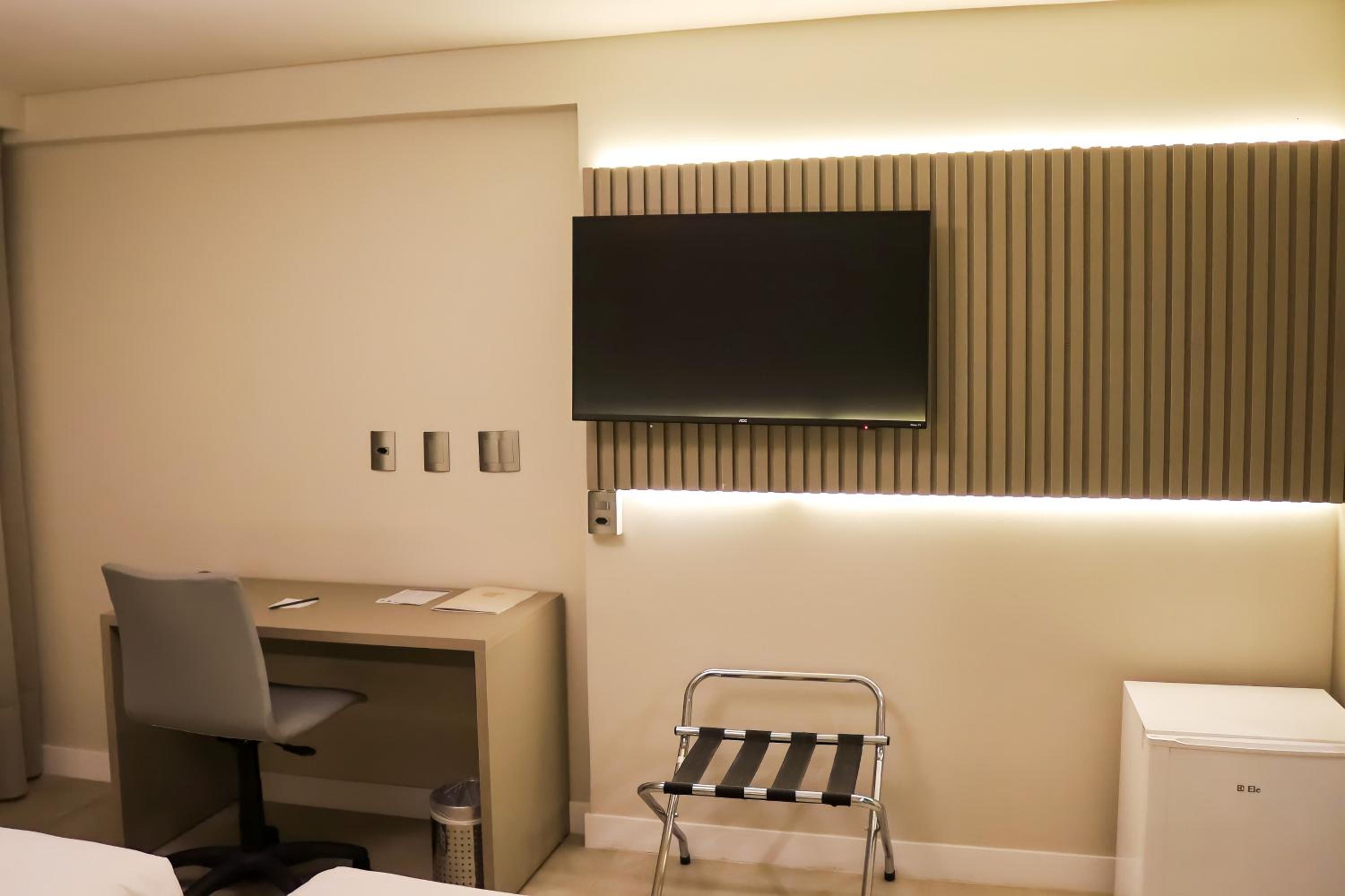 SJ Premium Hotels By Atlantica — Twin Room