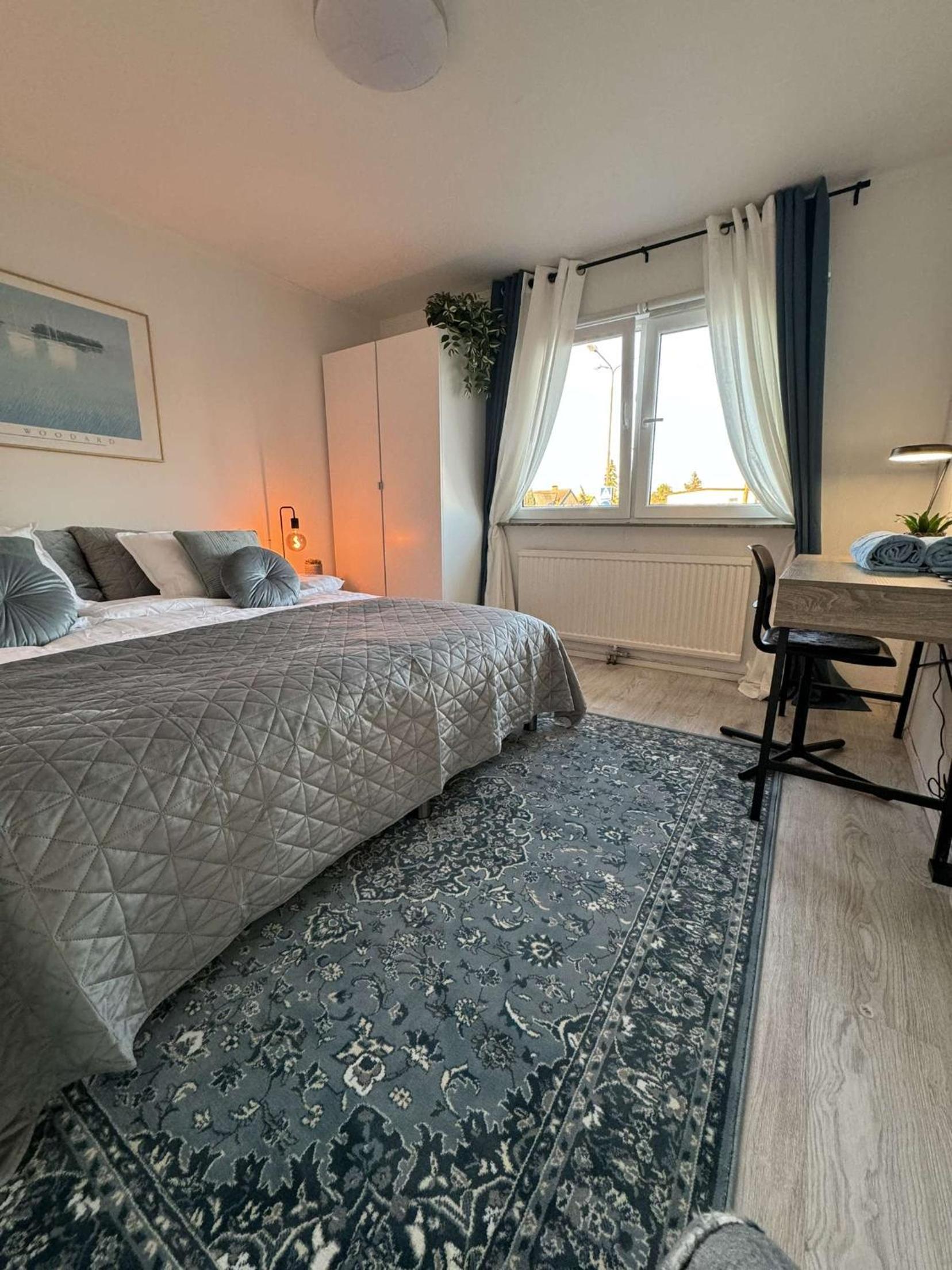 Classic One-Bedroom Apartment with King Bed photo 1