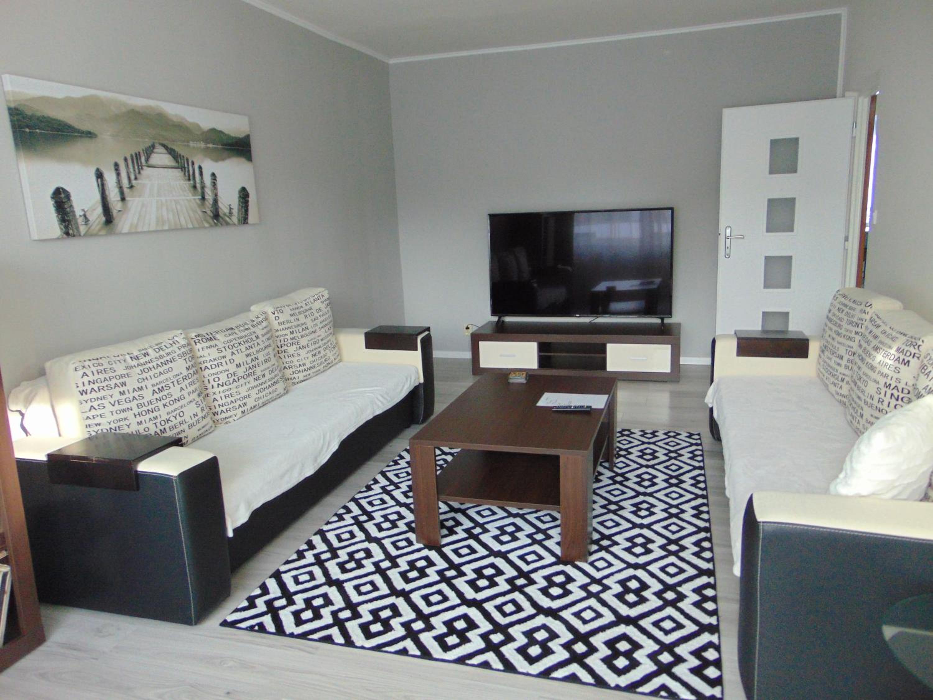 Three-Bedroom Apartment photo 1