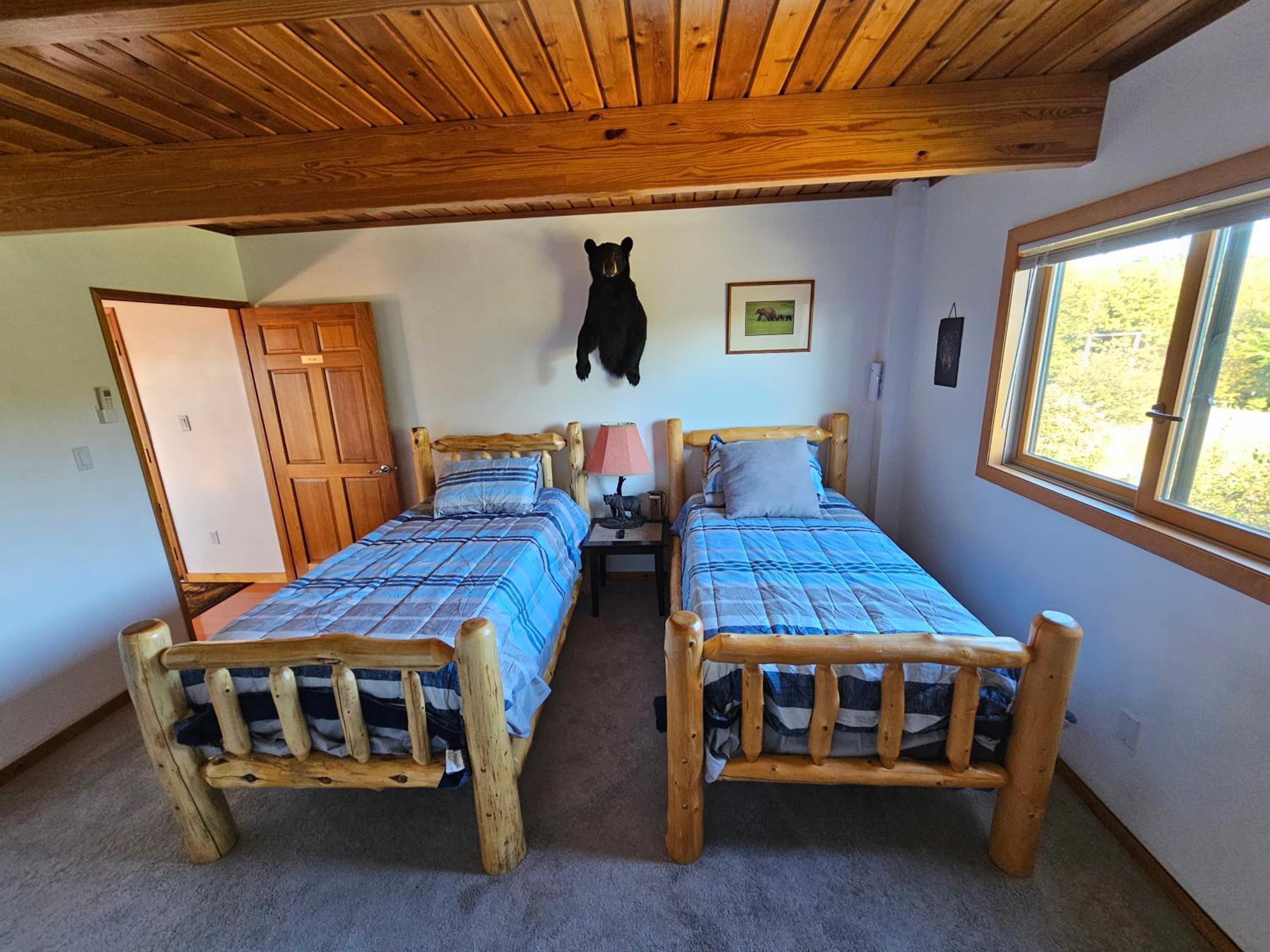 Bear Room @ Bear Mountain Lodge photo 1