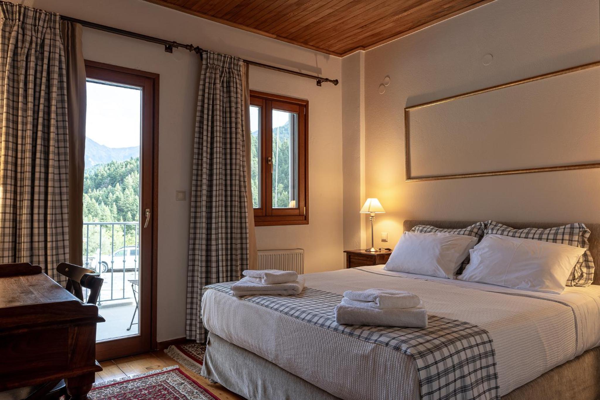 Junior Suite with Pool View