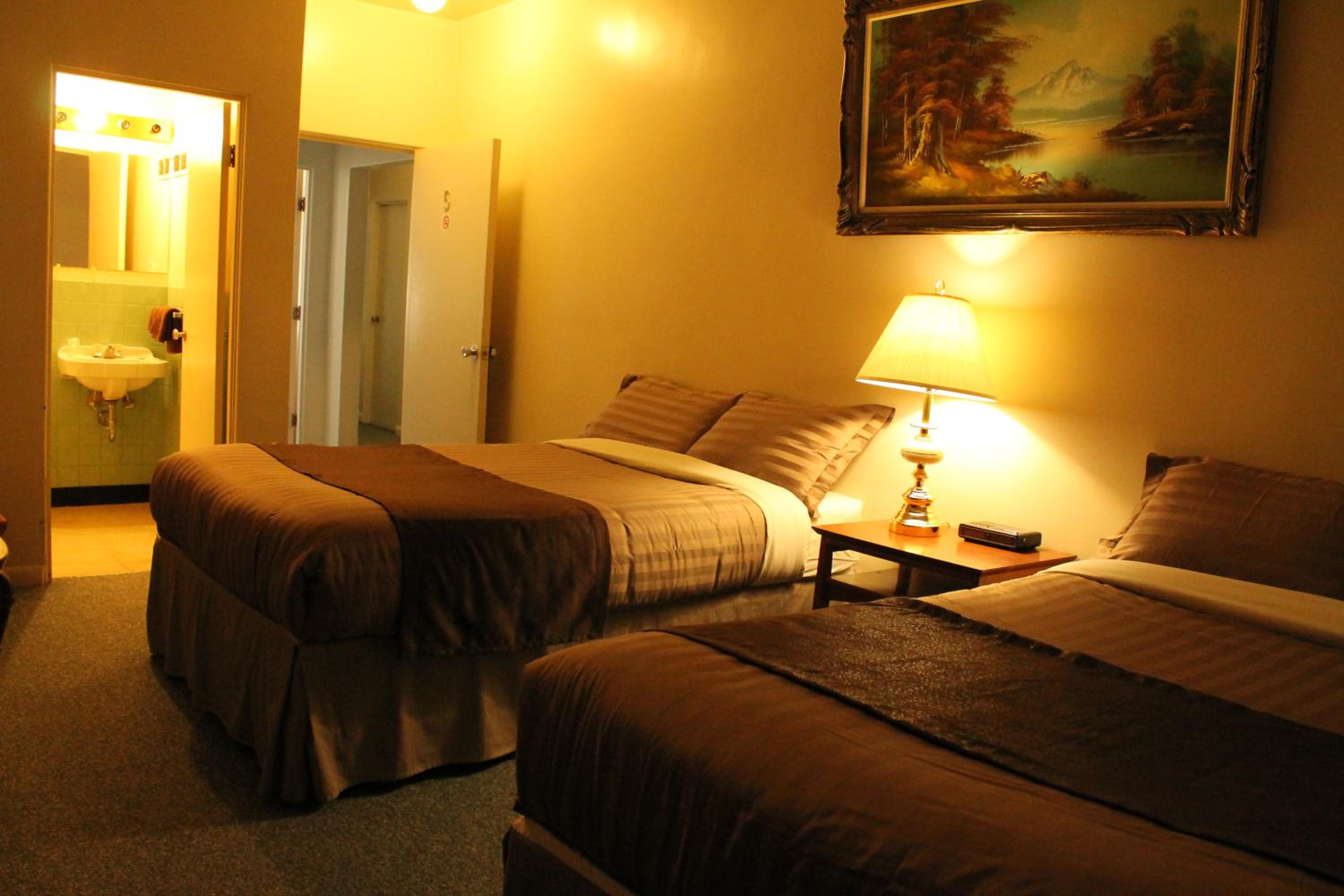 Standard Double Room photo 3