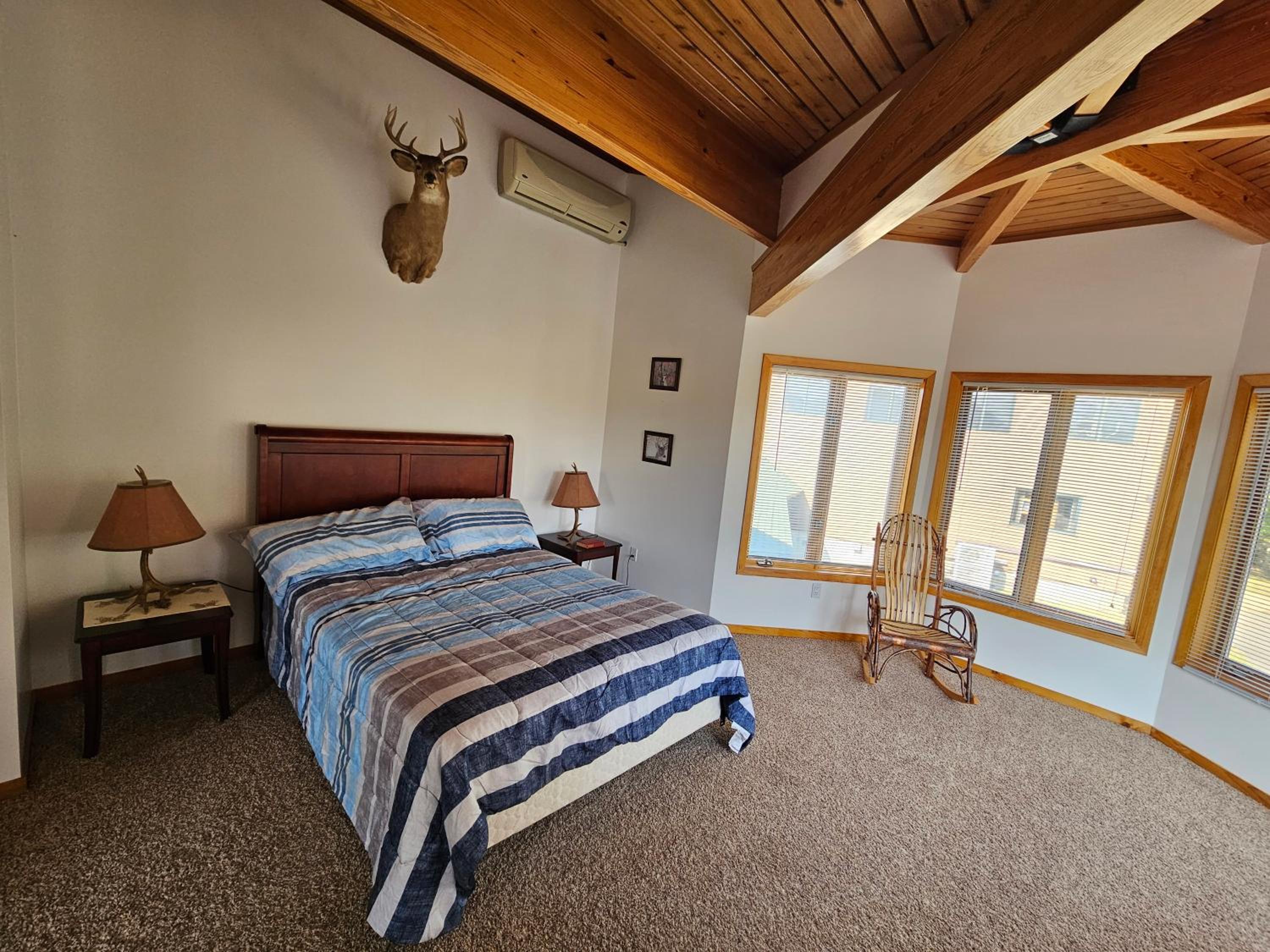 Deer Room @ Bear Mountain Lodge photo 2