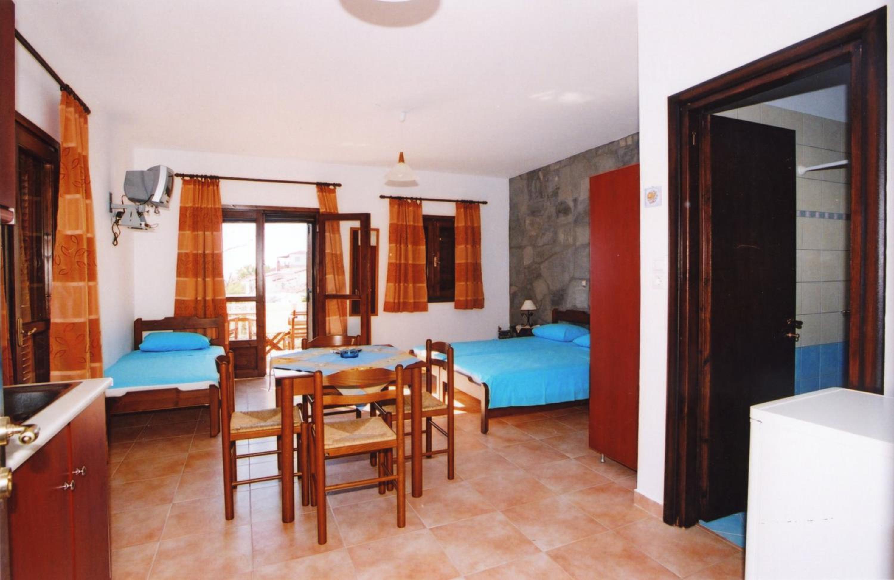 Studio with Sea View (3 Adults)
