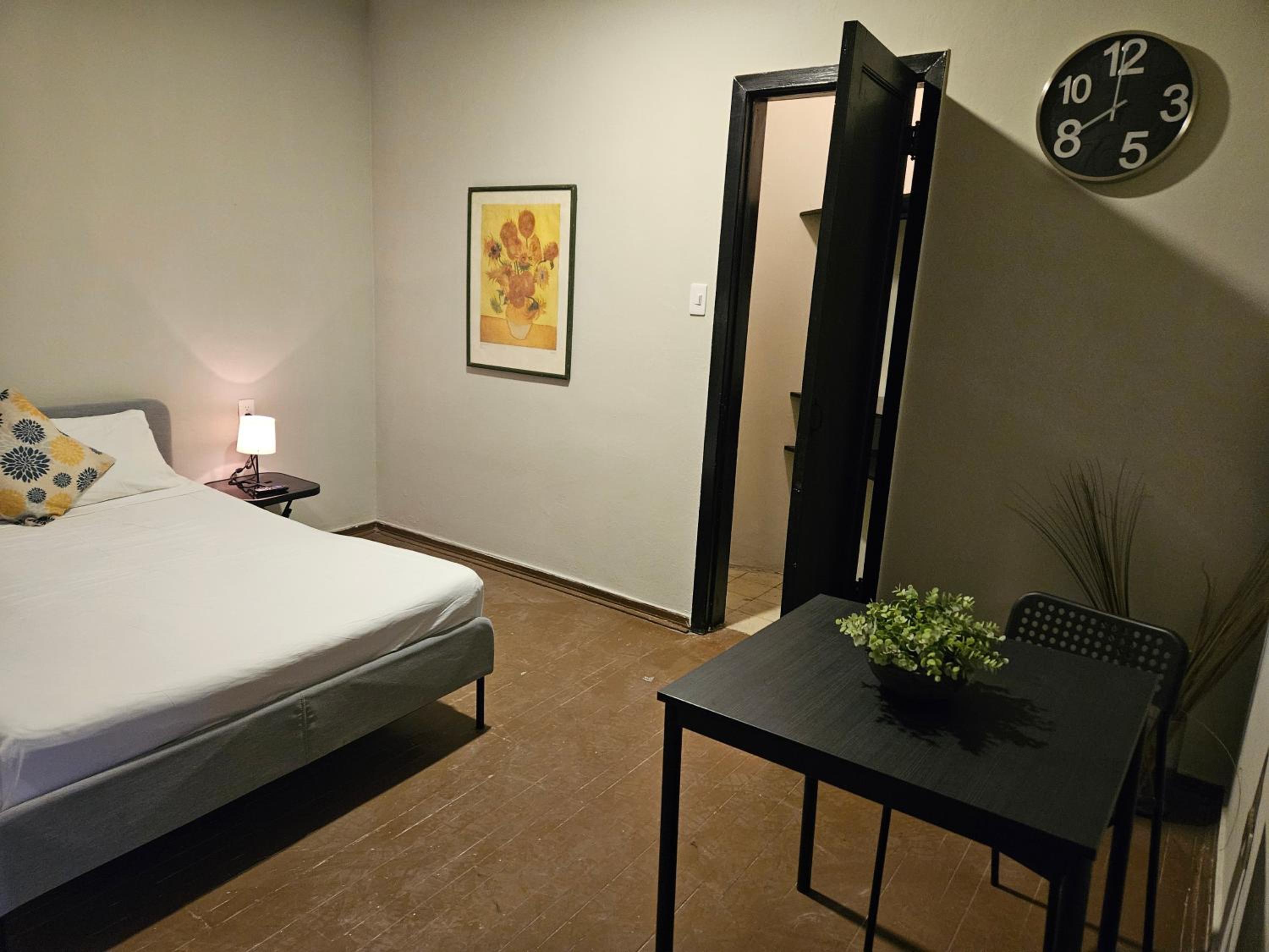 Family Double Room - Photo 11