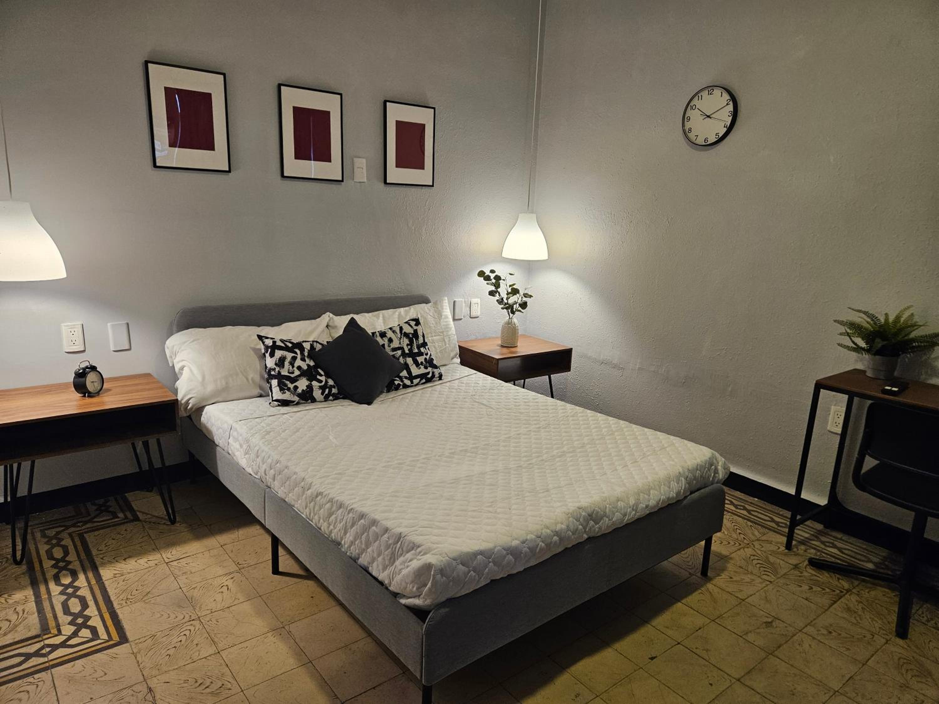 Family Double Room - Photo 12
