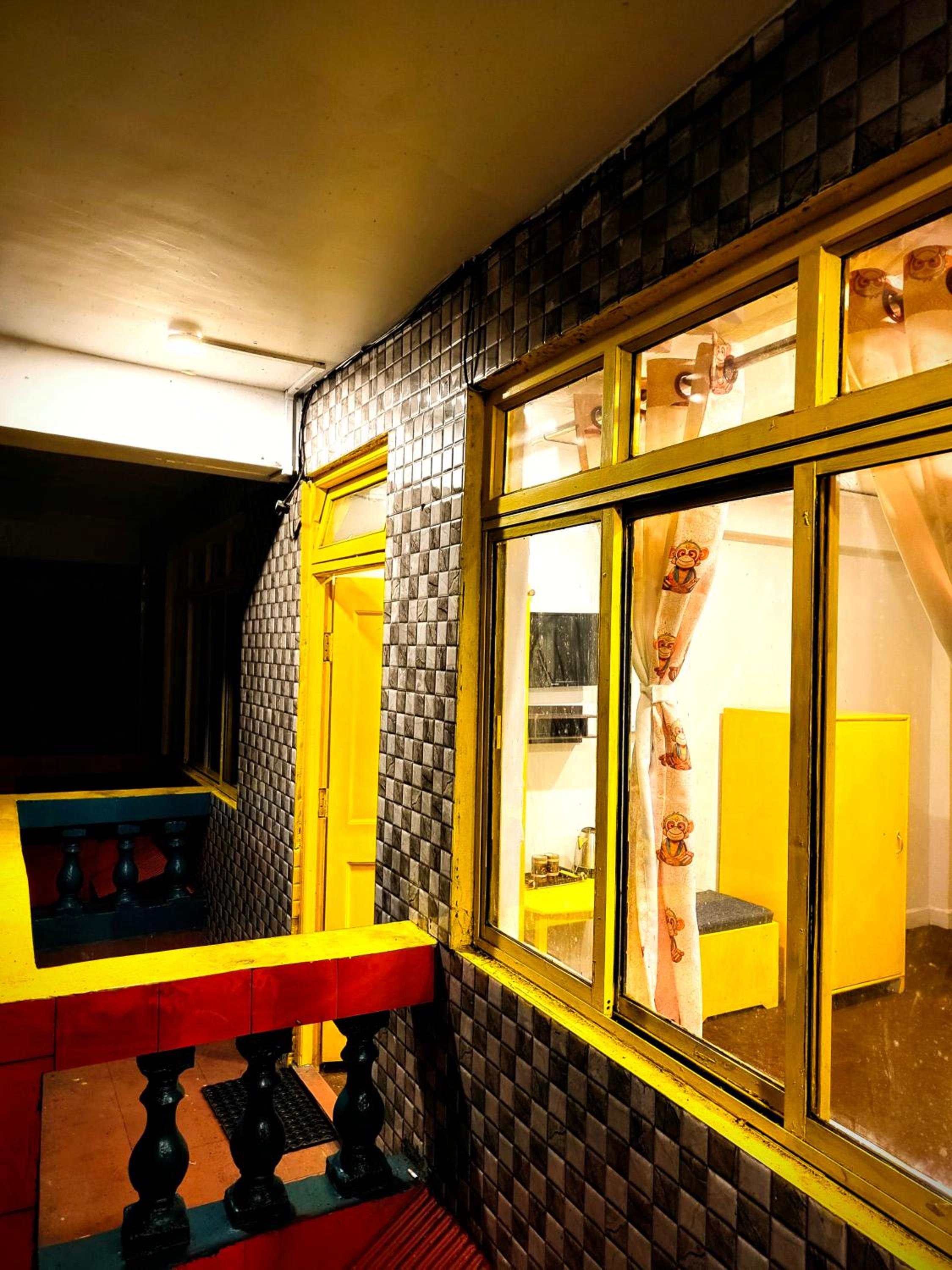 Deluxe Double Room with Balcony - Photo 13